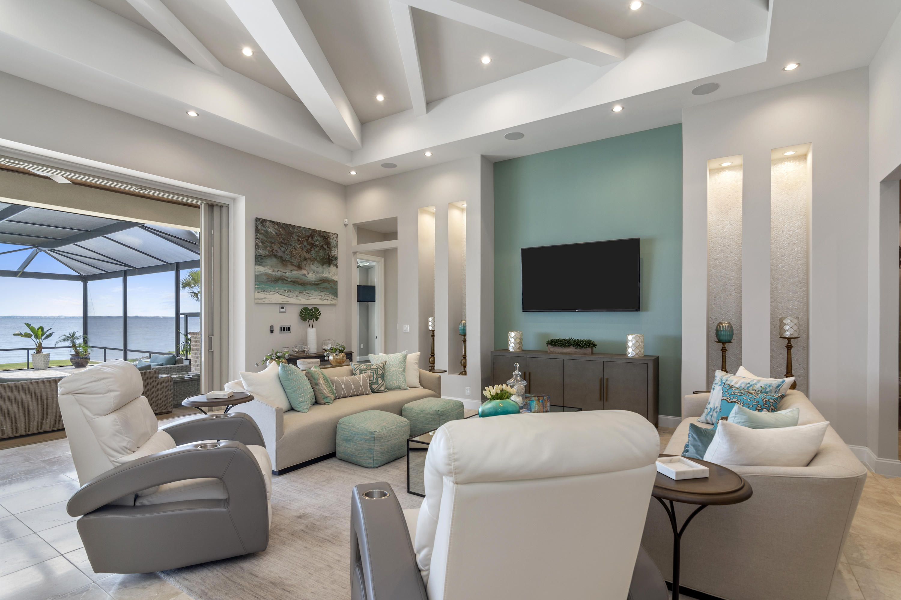 DANA & DOLPHIN POINT - Residential
