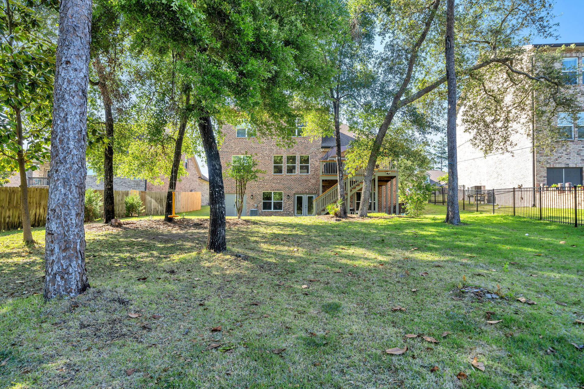 HAWK'S LANDING - Residential