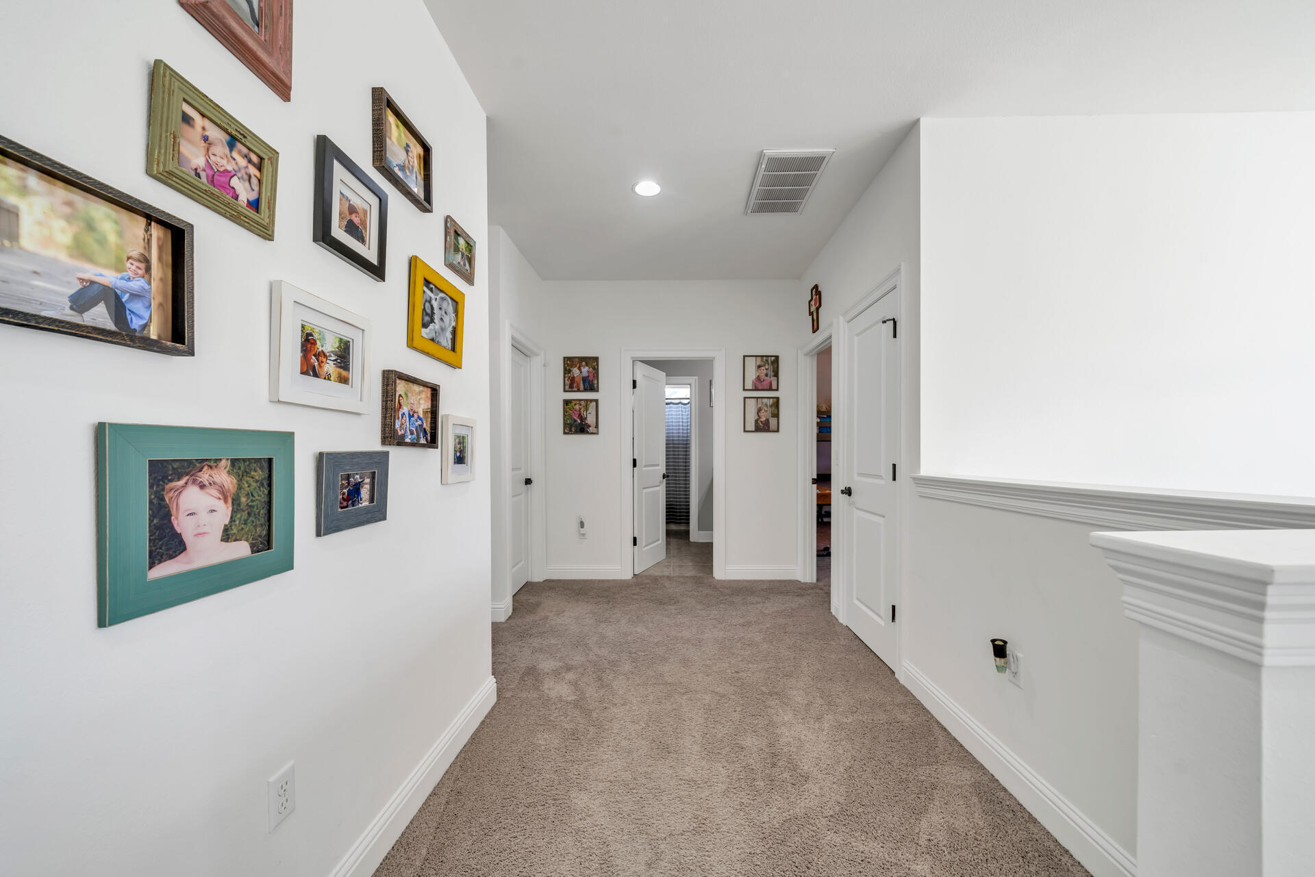 HAWK'S LANDING - Residential