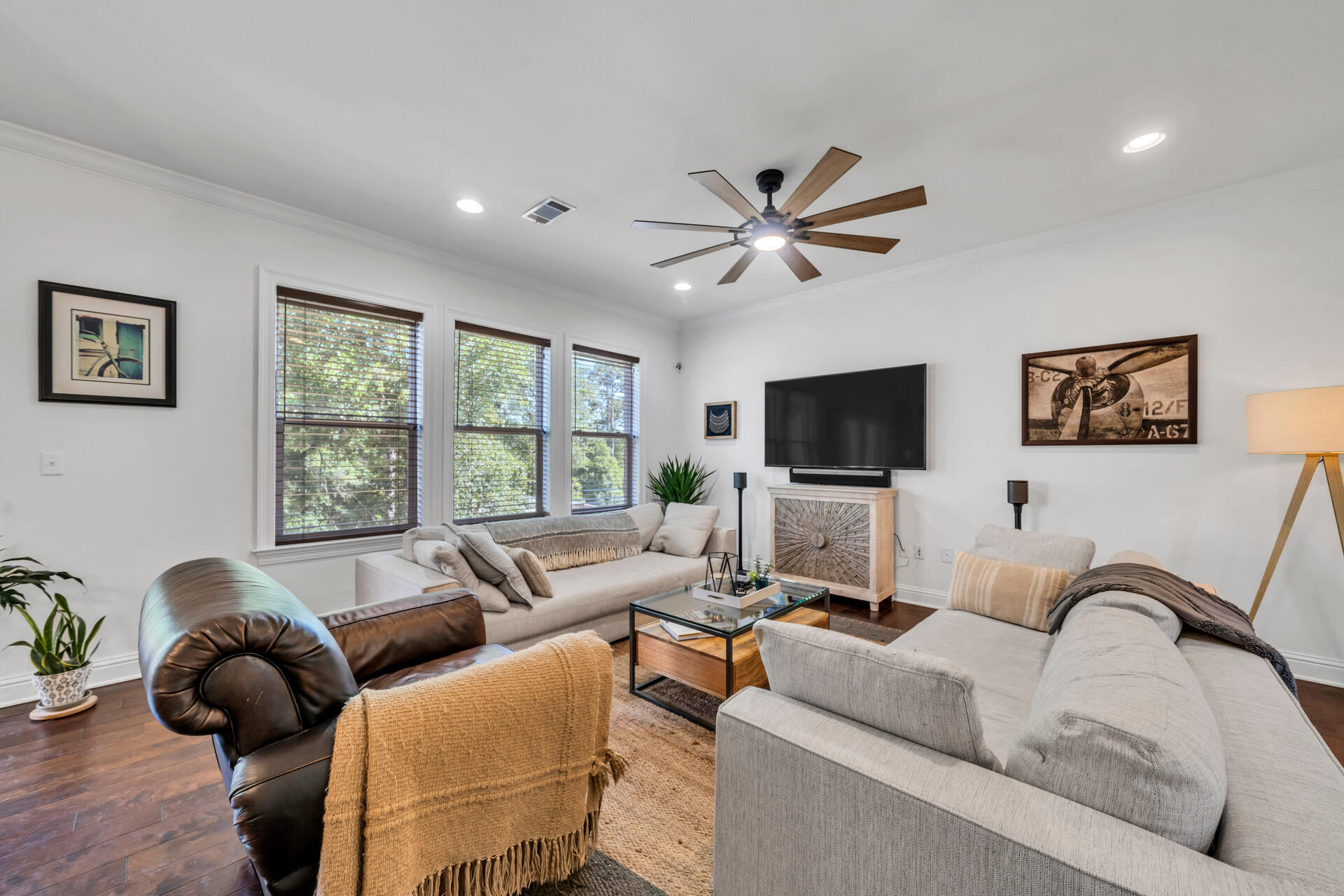 HAWK'S LANDING - Residential