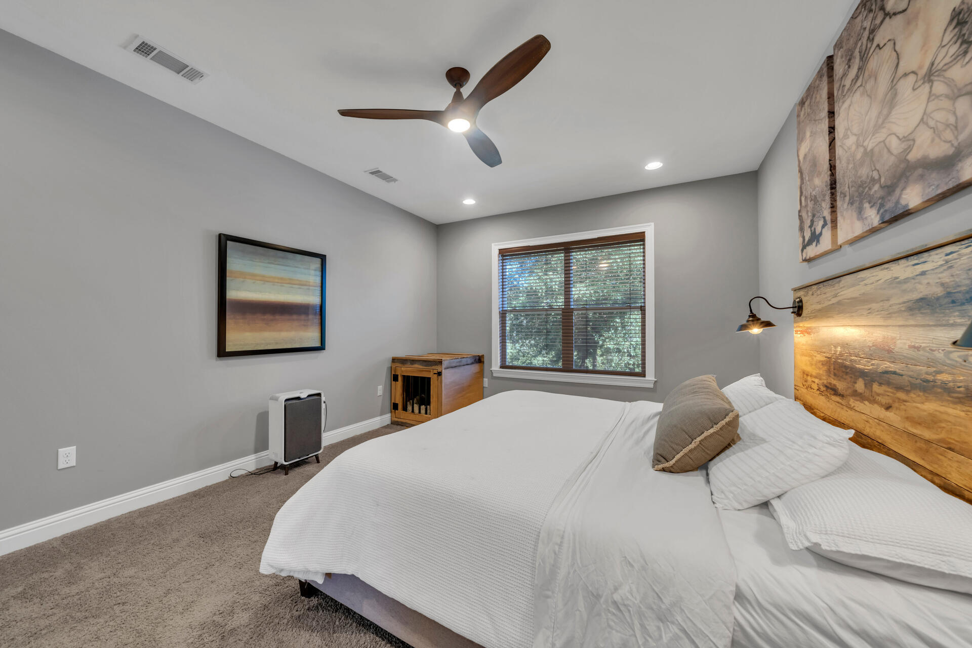 HAWK'S LANDING - Residential