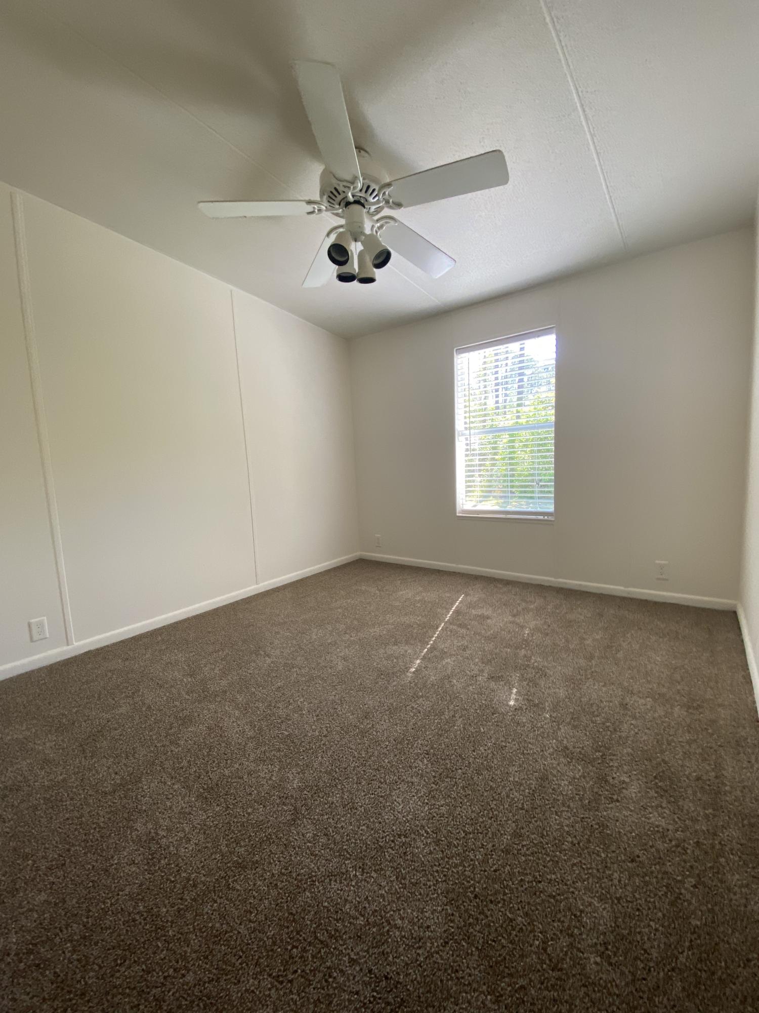 (LOT 6 BLK D MALLET PINES S/D UNREC) DESC AS: COM @ THE NW/C OF SEC 35; E 369.36FT ALONG SEC LINE, S - Residential