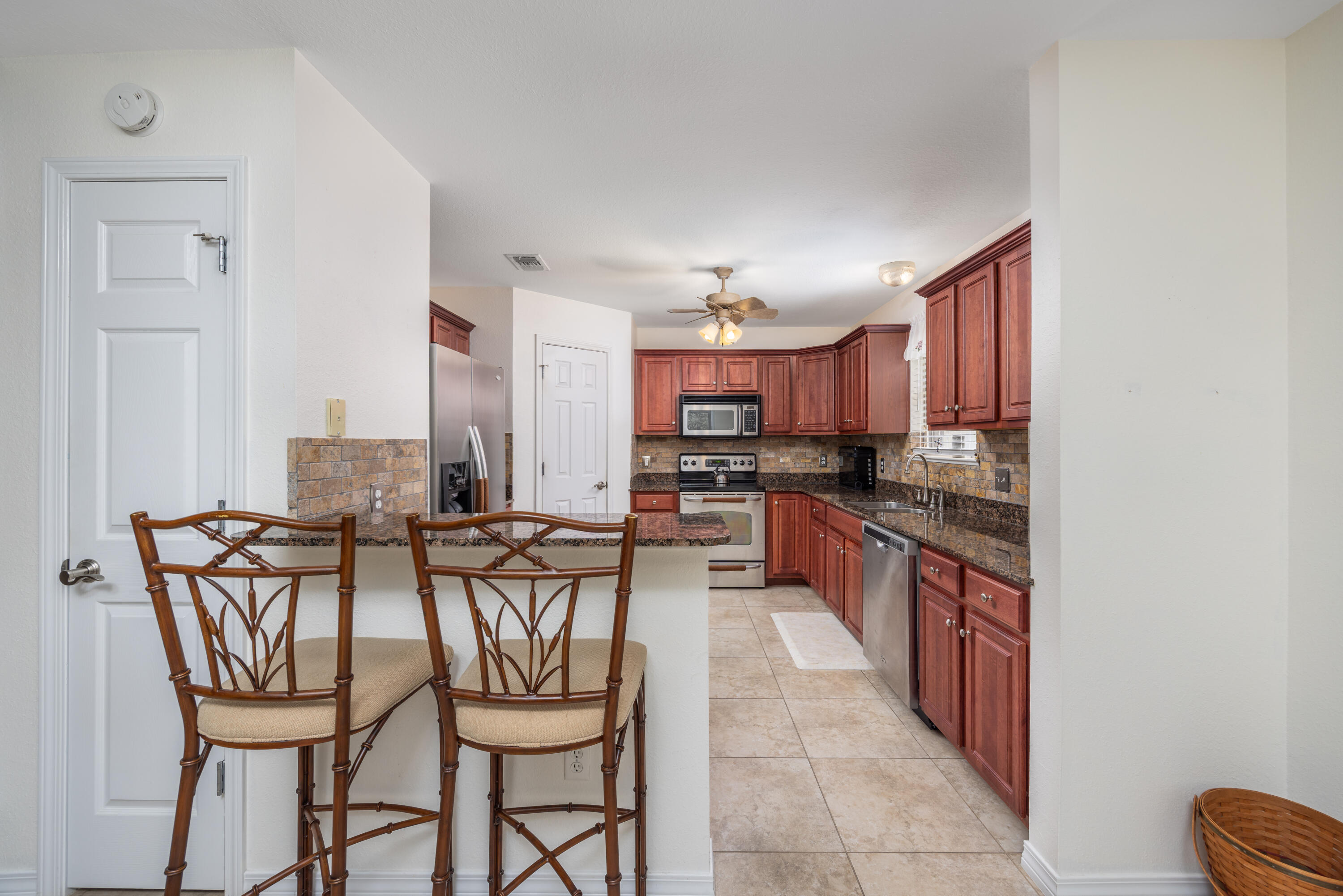 HOLLEY BY THE SEA - Residential