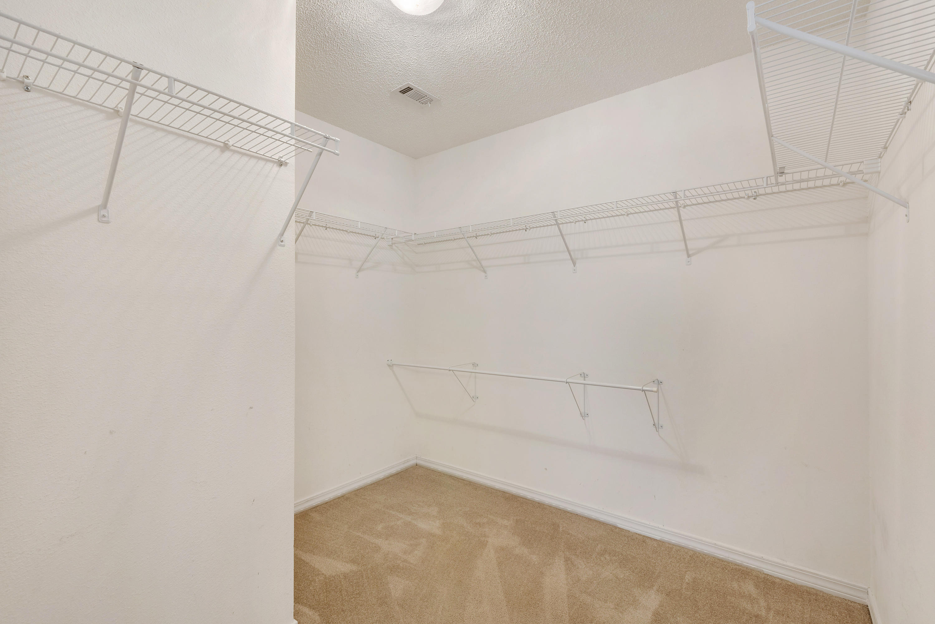 EMERALD LAKES PH 3 - Residential