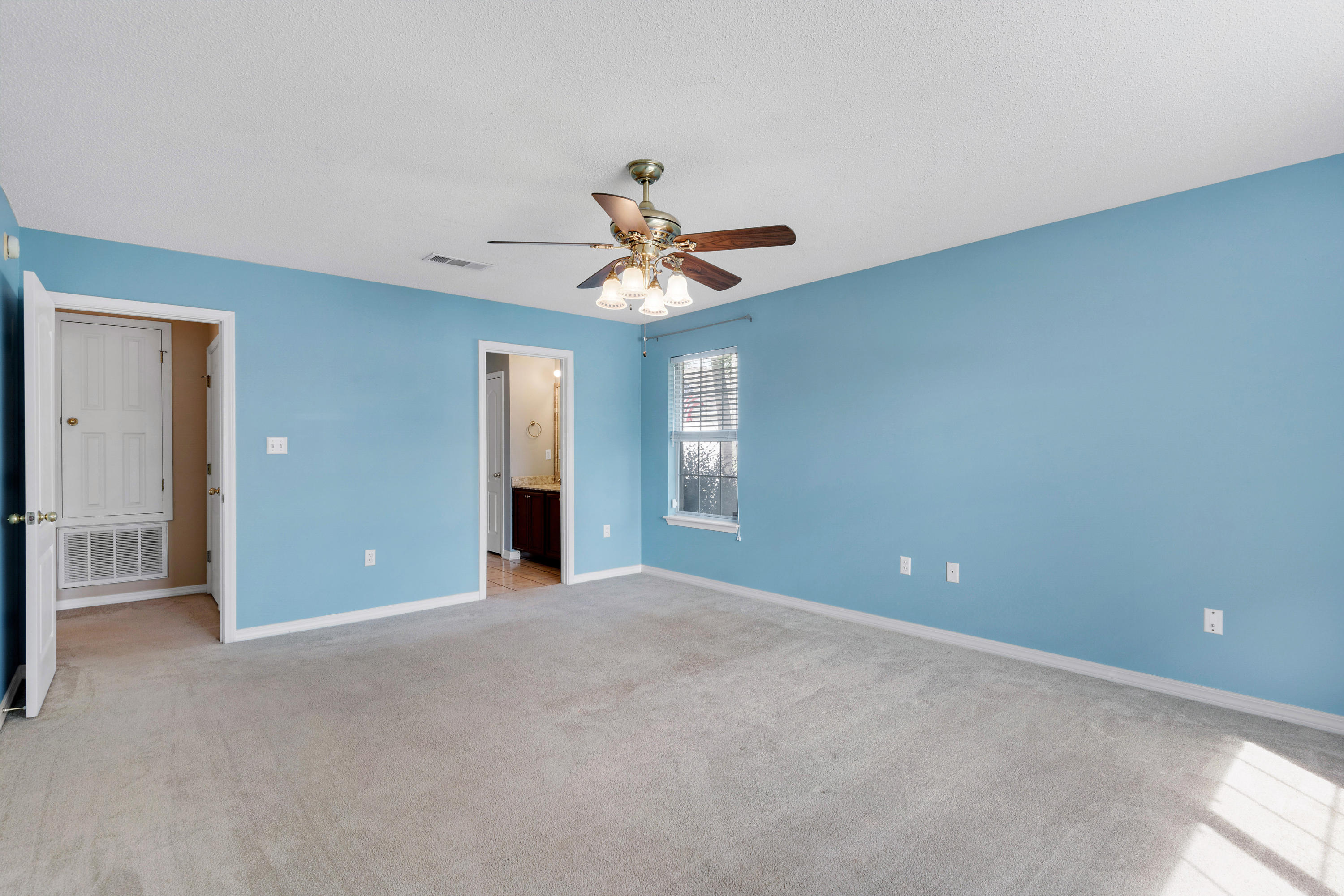 EMERALD LAKES PH 3 - Residential