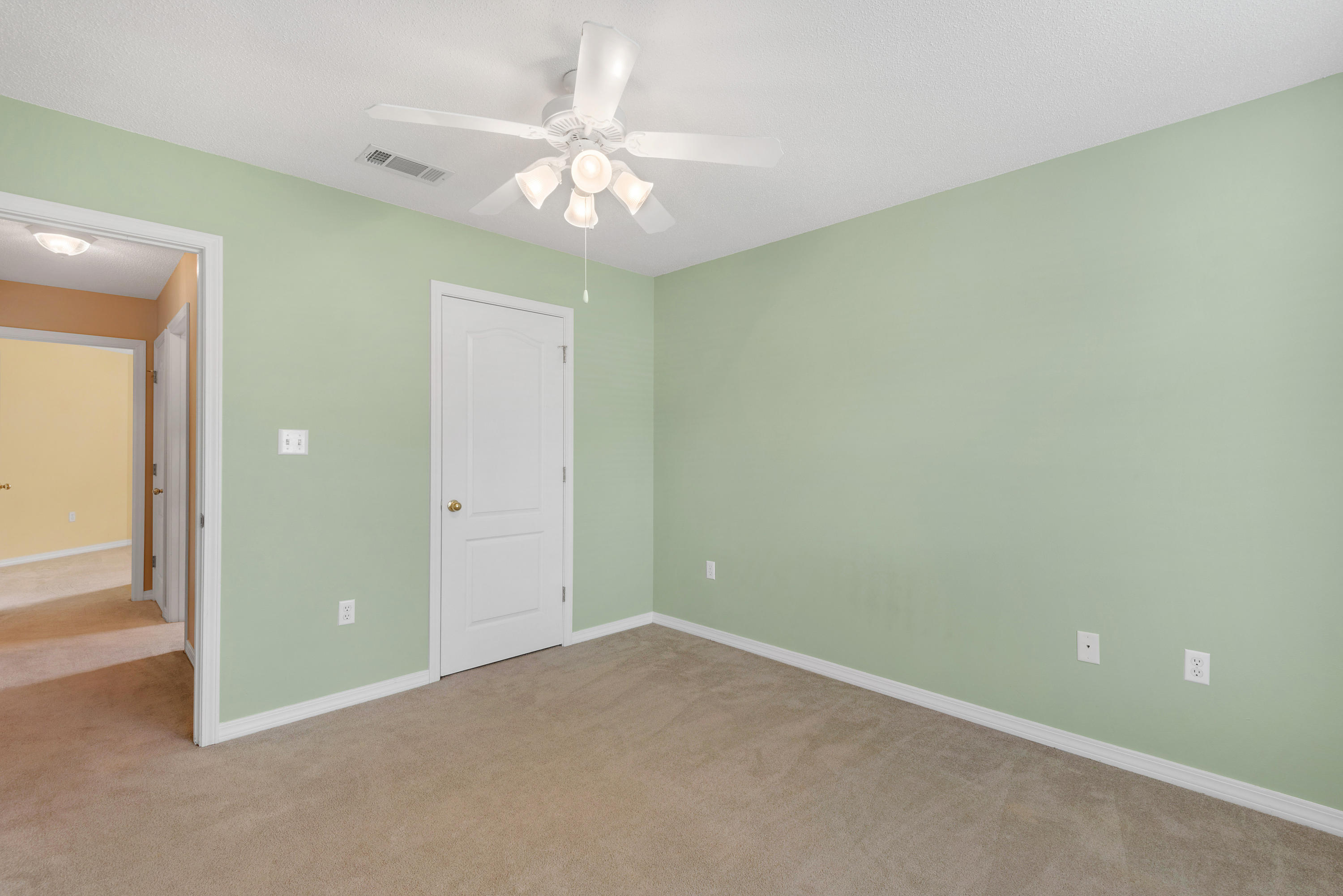 EMERALD LAKES PH 3 - Residential