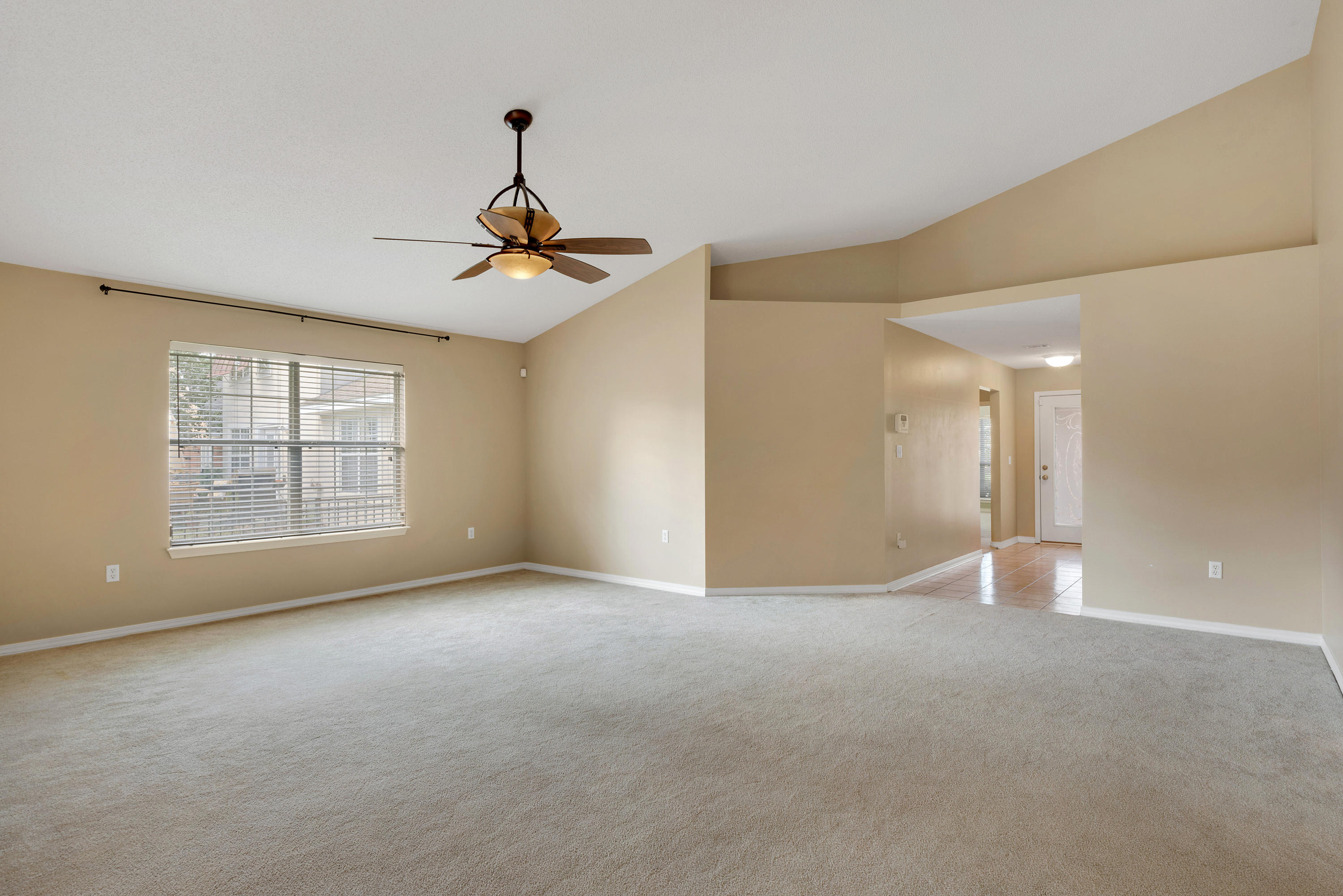 EMERALD LAKES PH 3 - Residential