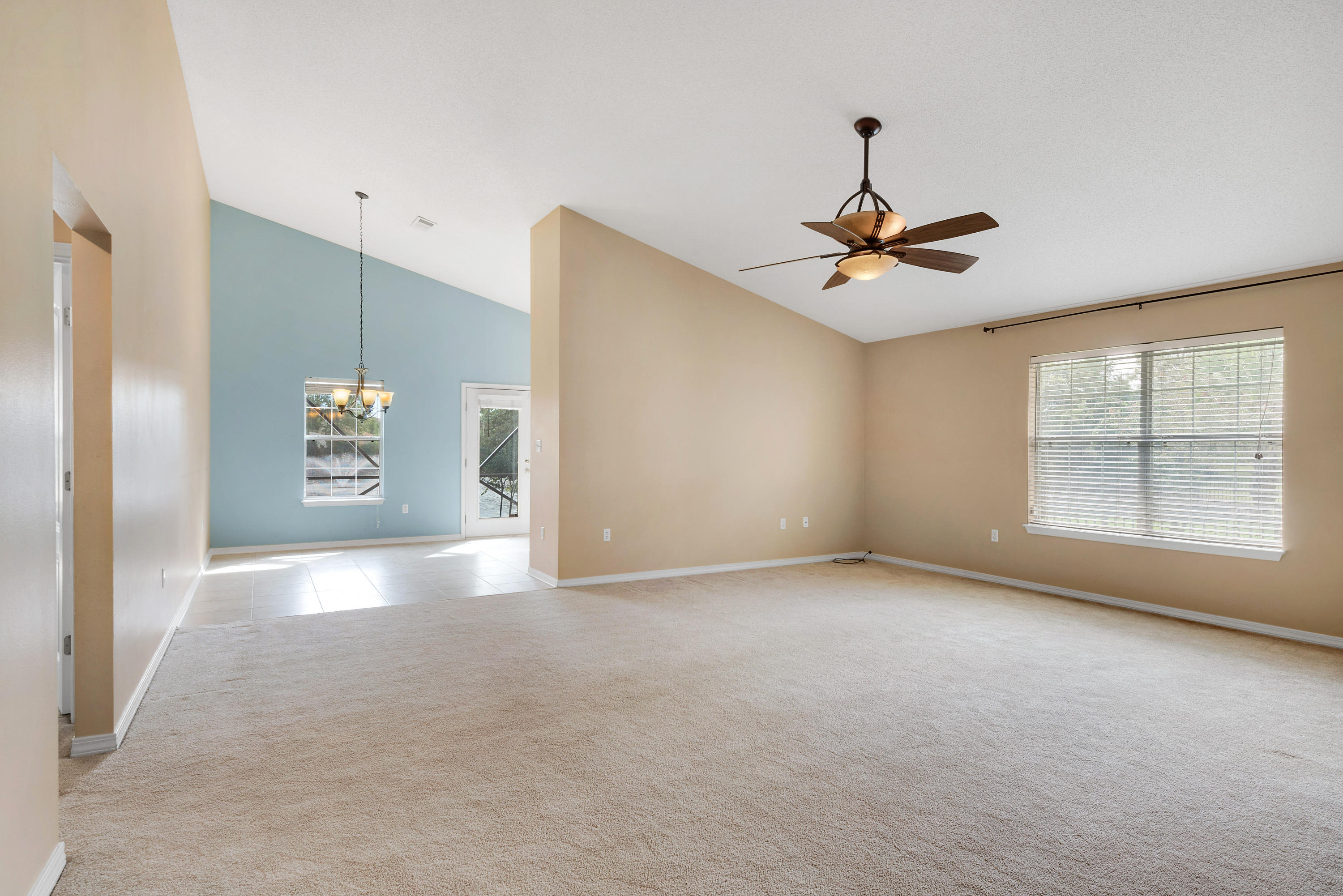 EMERALD LAKES PH 3 - Residential