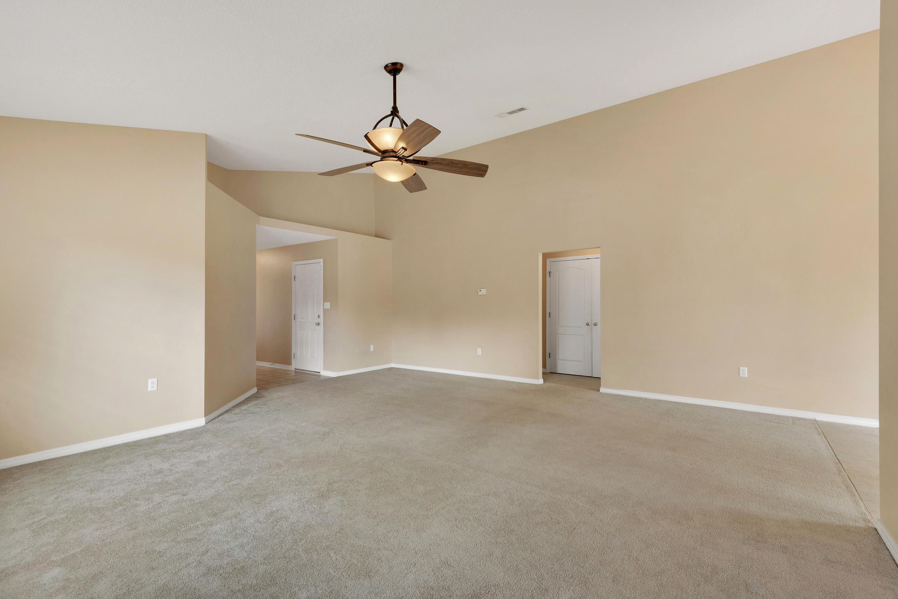 EMERALD LAKES PH 3 - Residential