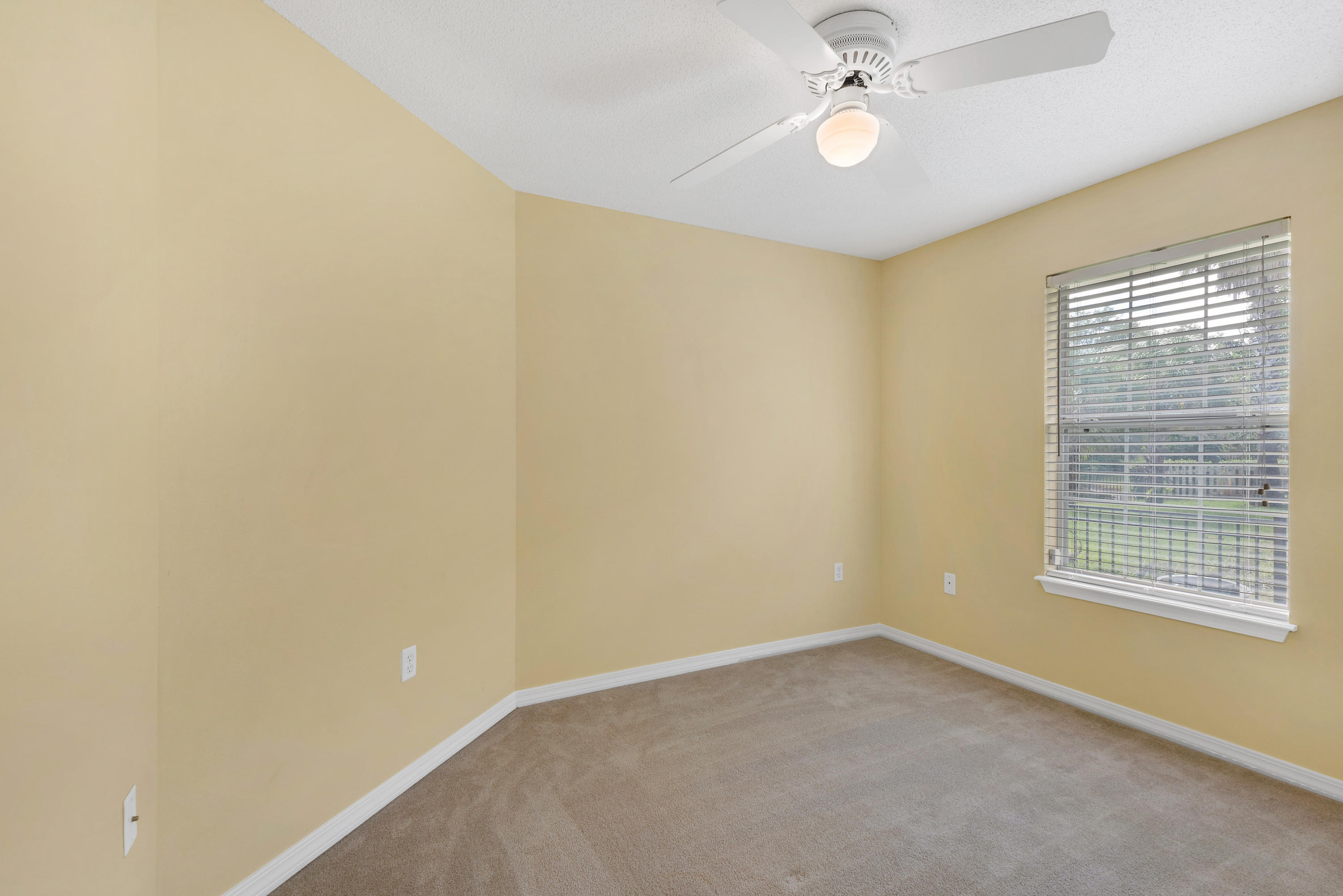 EMERALD LAKES PH 3 - Residential