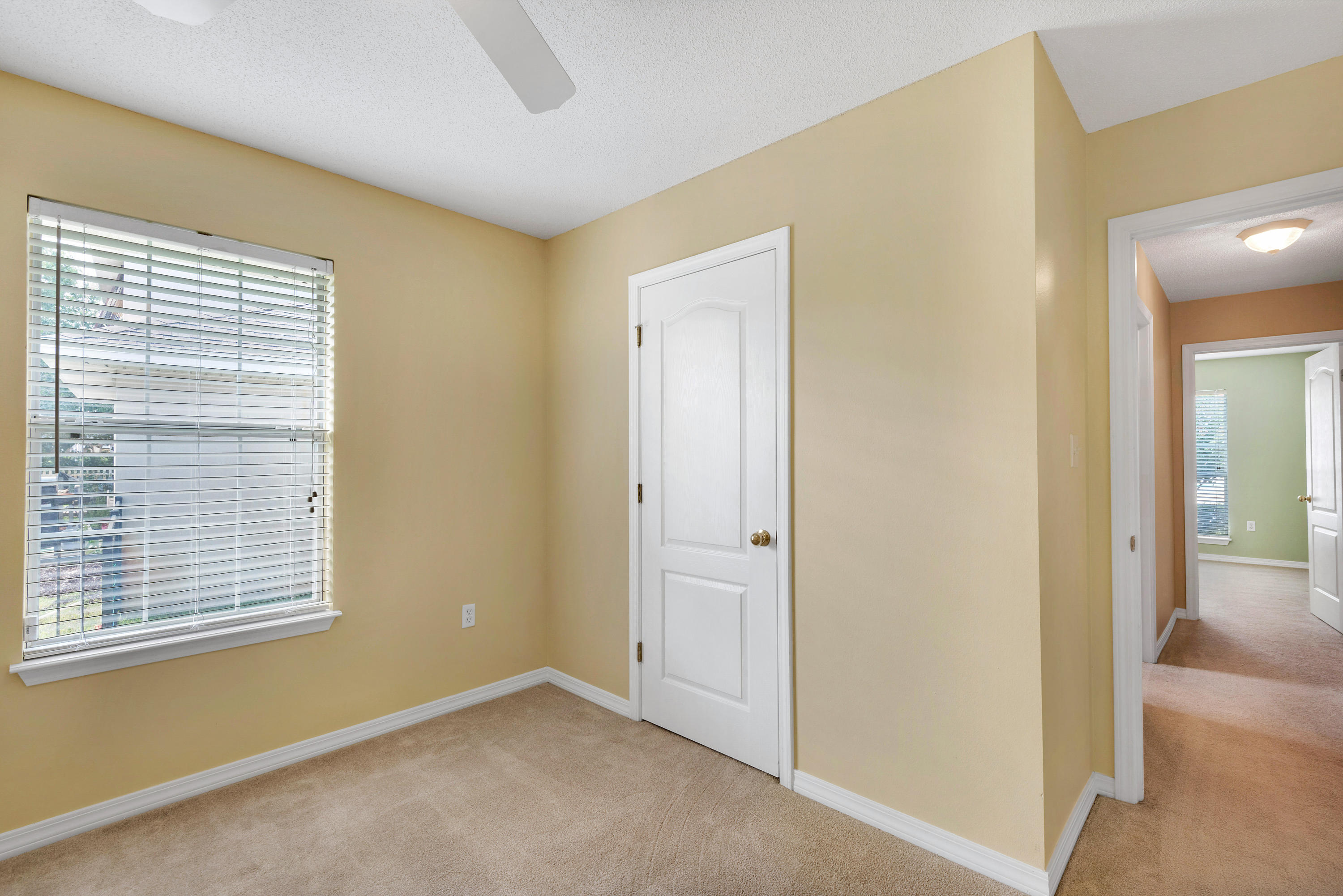 EMERALD LAKES PH 3 - Residential