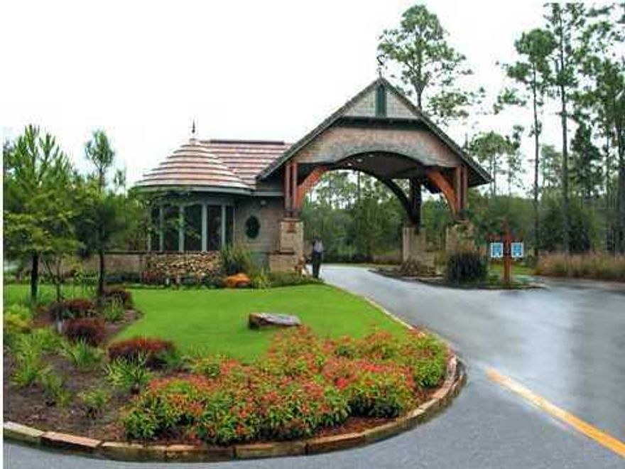 BEAUTIFUL GOLF COURSE LOT ON HOLE #8 IN WILD HERON. DEVELOPMENT AMENITIES INCLUDE SWIMMING POOLS, HOT TUB, BOAT DOCKS, BEACH CLUB, AND GREG NORMAN'S SHARK TOOTH GOLF COURSE. CALL ME FOR A TOUR.