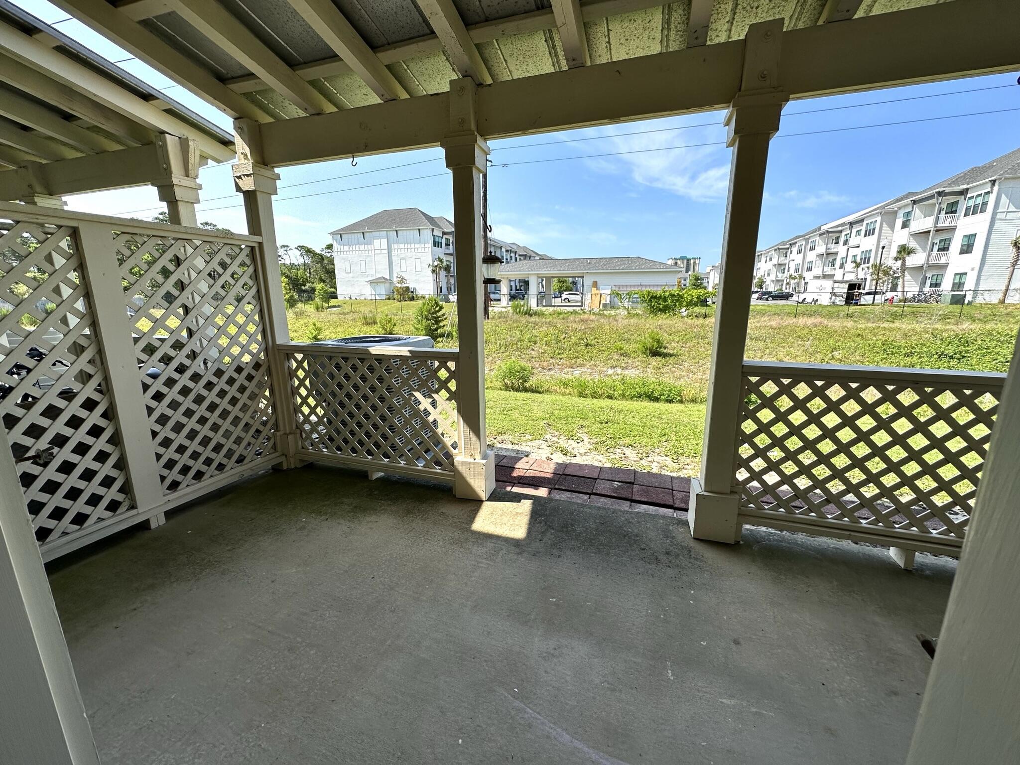 OLD BAY T/H - Residential