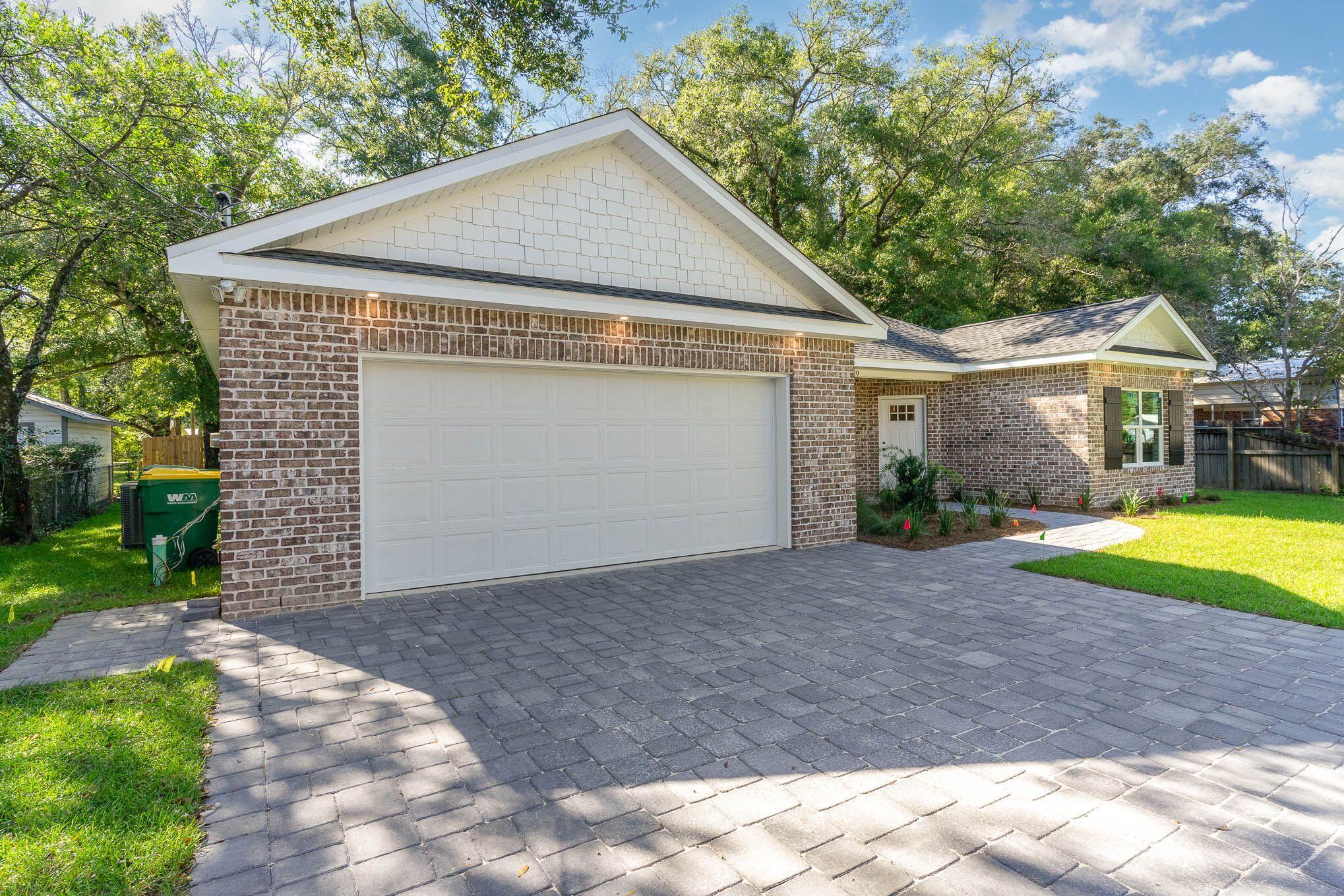 MEIGS S/D NICEVILLE LOT 30 BLK 8 - Residential