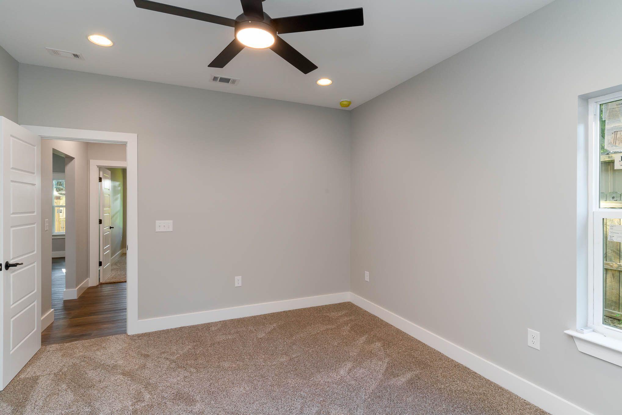 MEIGS S/D NICEVILLE LOT 30 BLK 8 - Residential