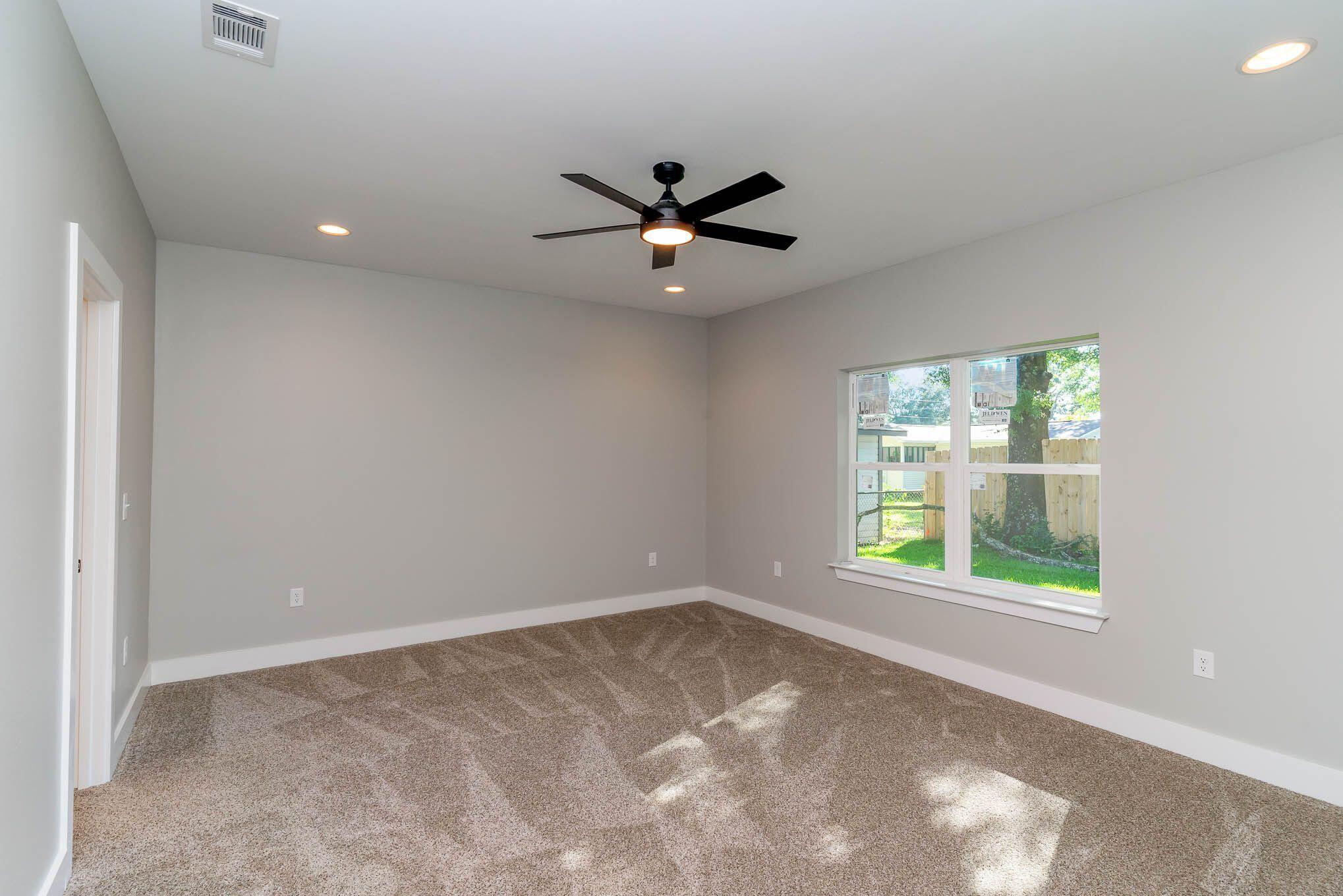 MEIGS S/D NICEVILLE LOT 30 BLK 8 - Residential