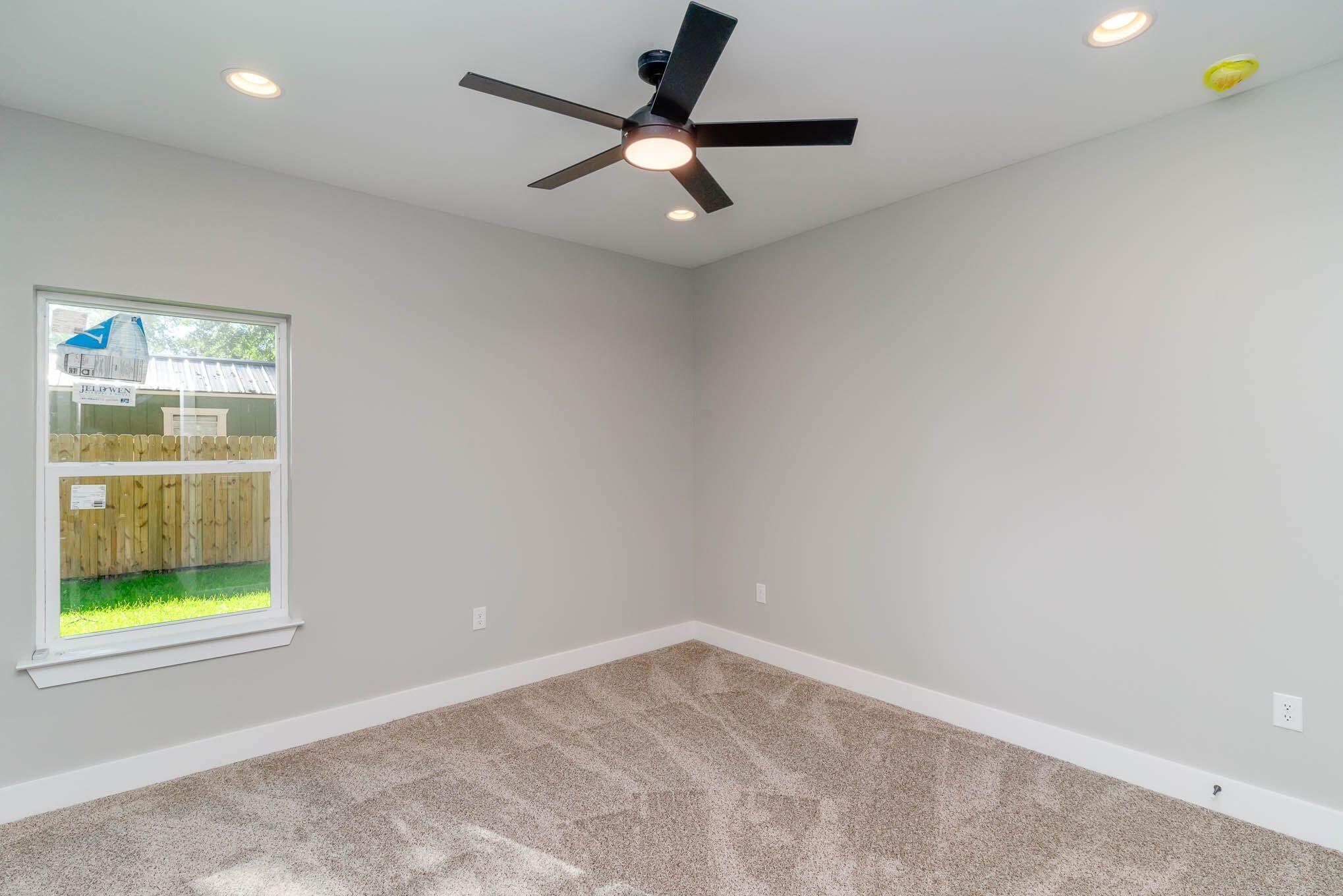 MEIGS S/D NICEVILLE LOT 30 BLK 8 - Residential