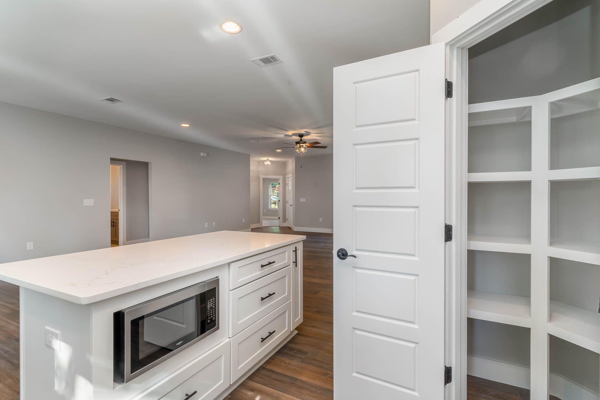 MEIGS S/D NICEVILLE LOT 30 BLK 8 - Residential