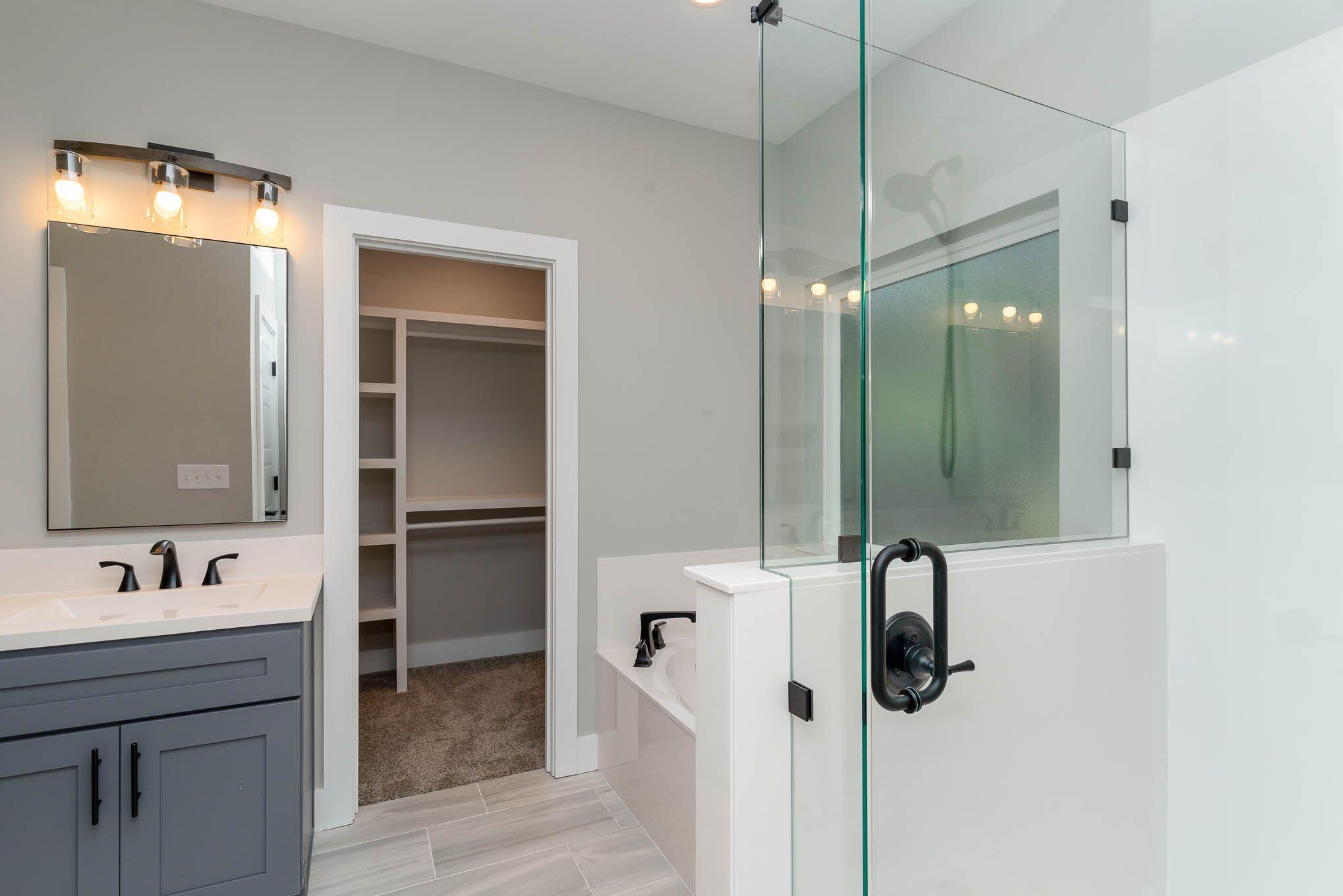 MEIGS S/D NICEVILLE LOT 30 BLK 8 - Residential