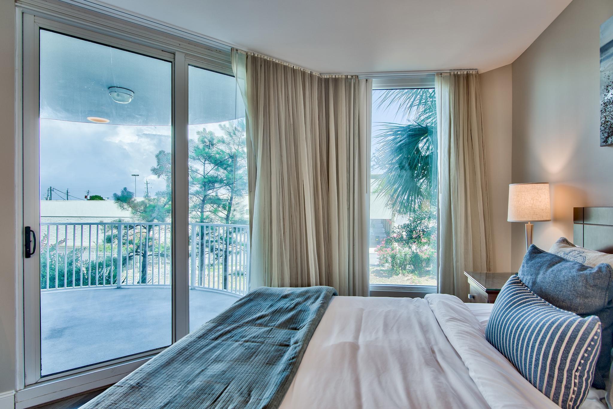 THE PALMS OF DESTIN - Residential