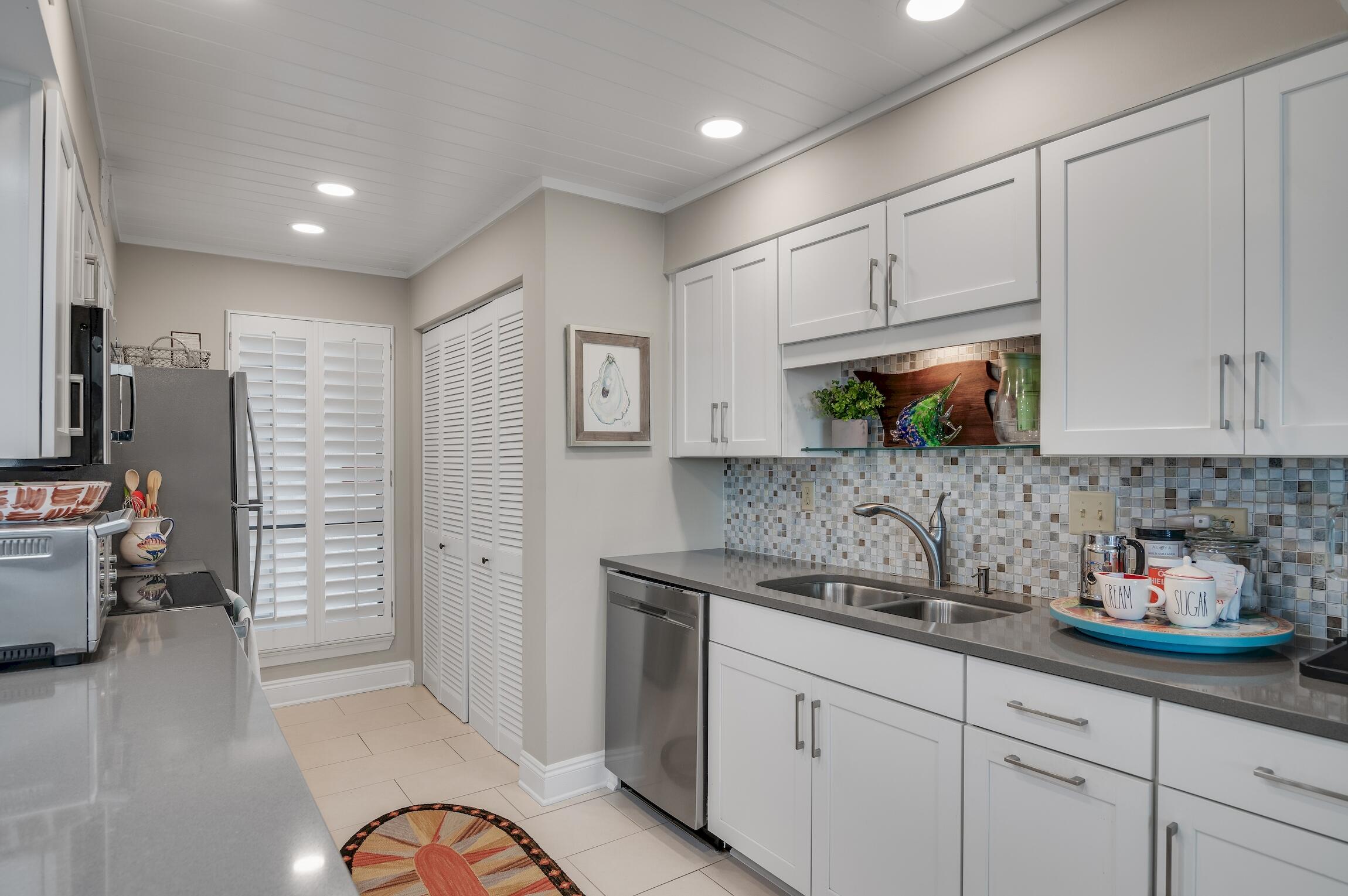 MAINSAIL CONDO PH 5 - Residential
