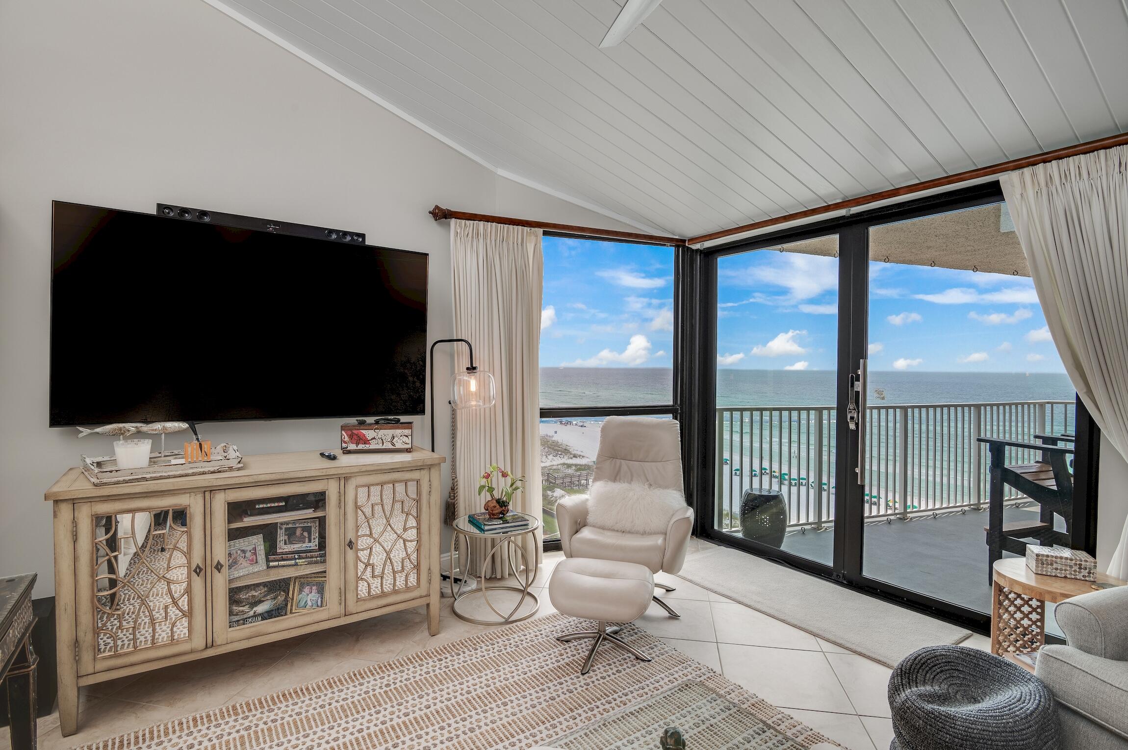 MAINSAIL CONDO PH 5 - Residential