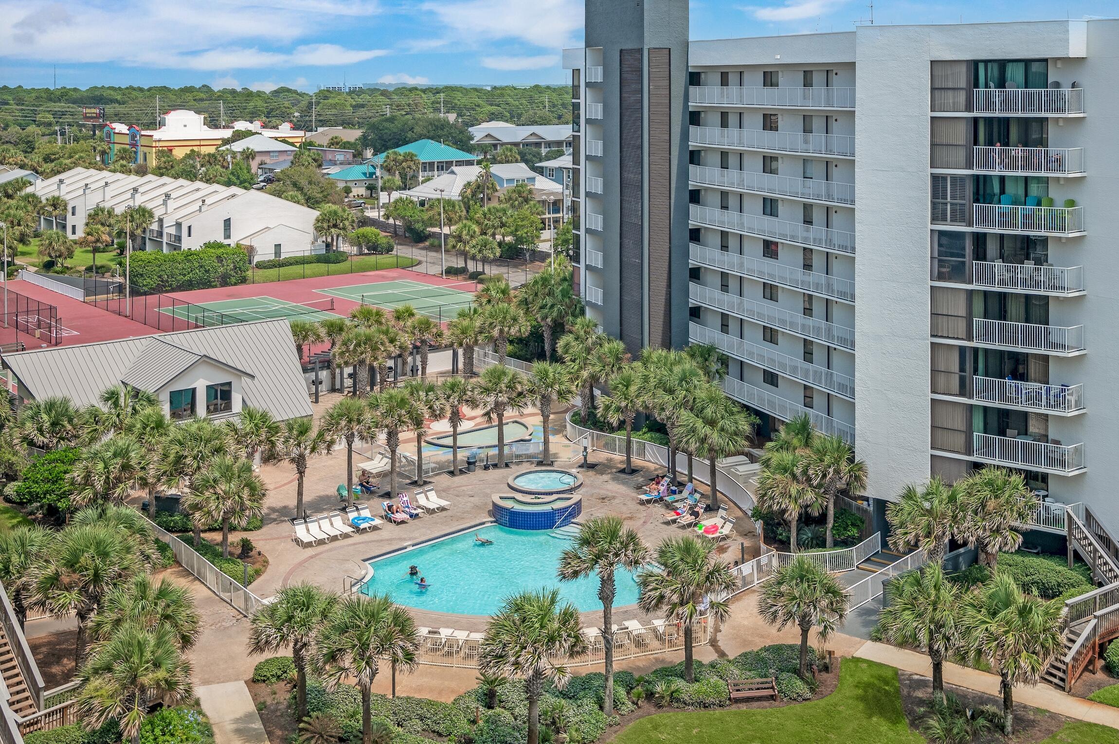 MAINSAIL CONDO PH 5 - Residential
