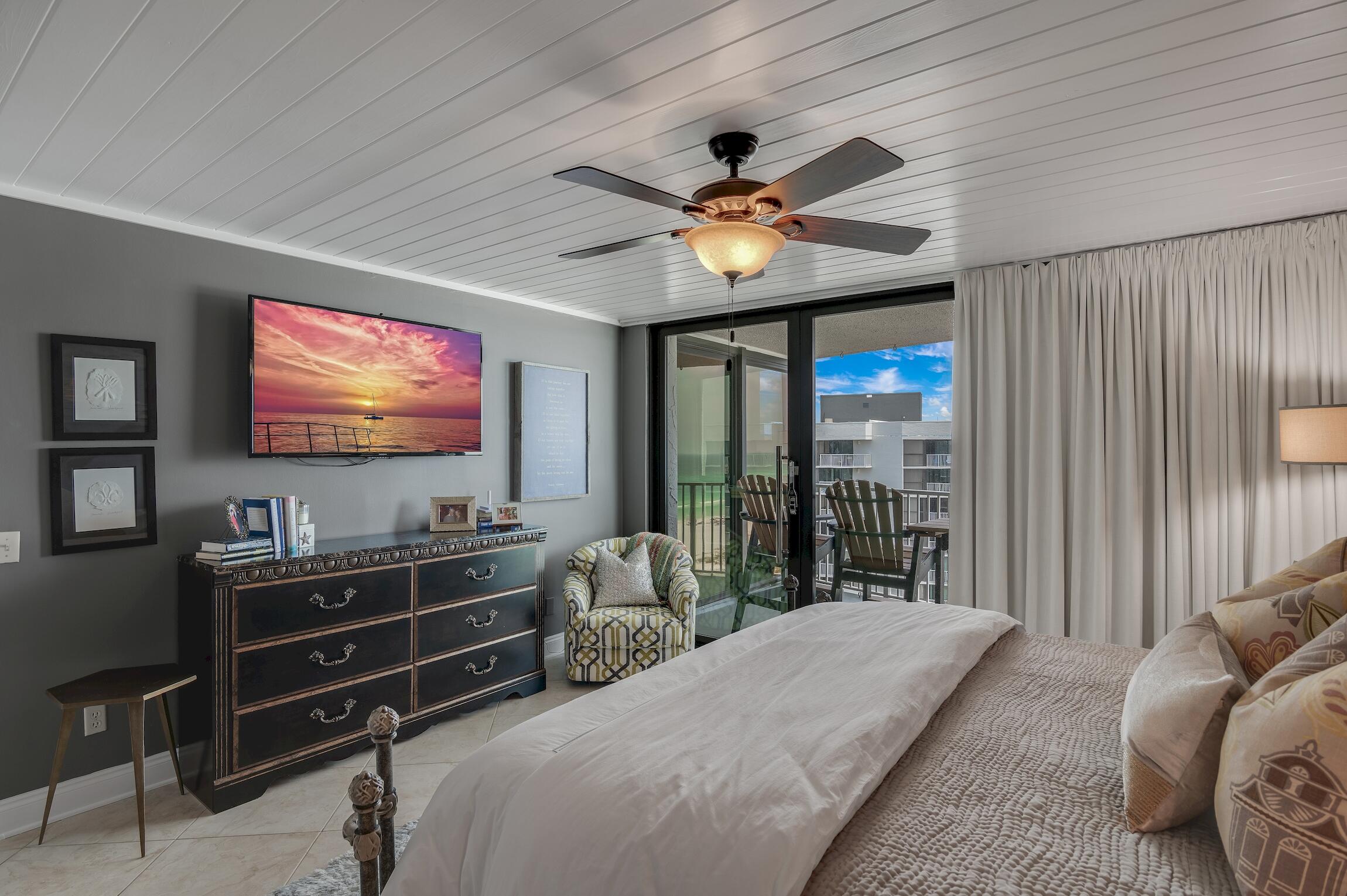 MAINSAIL CONDO PH 5 - Residential