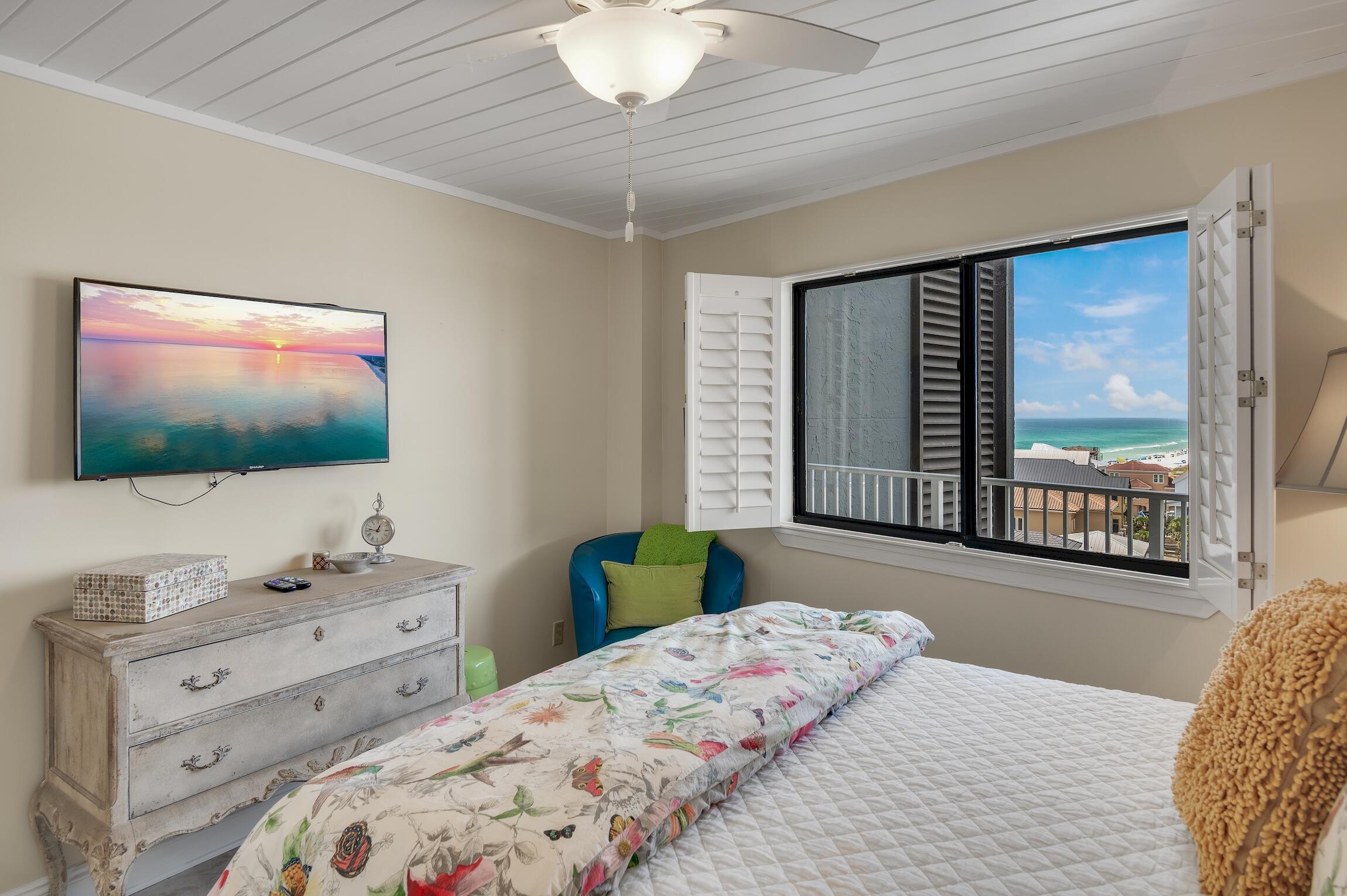 MAINSAIL CONDO PH 5 - Residential
