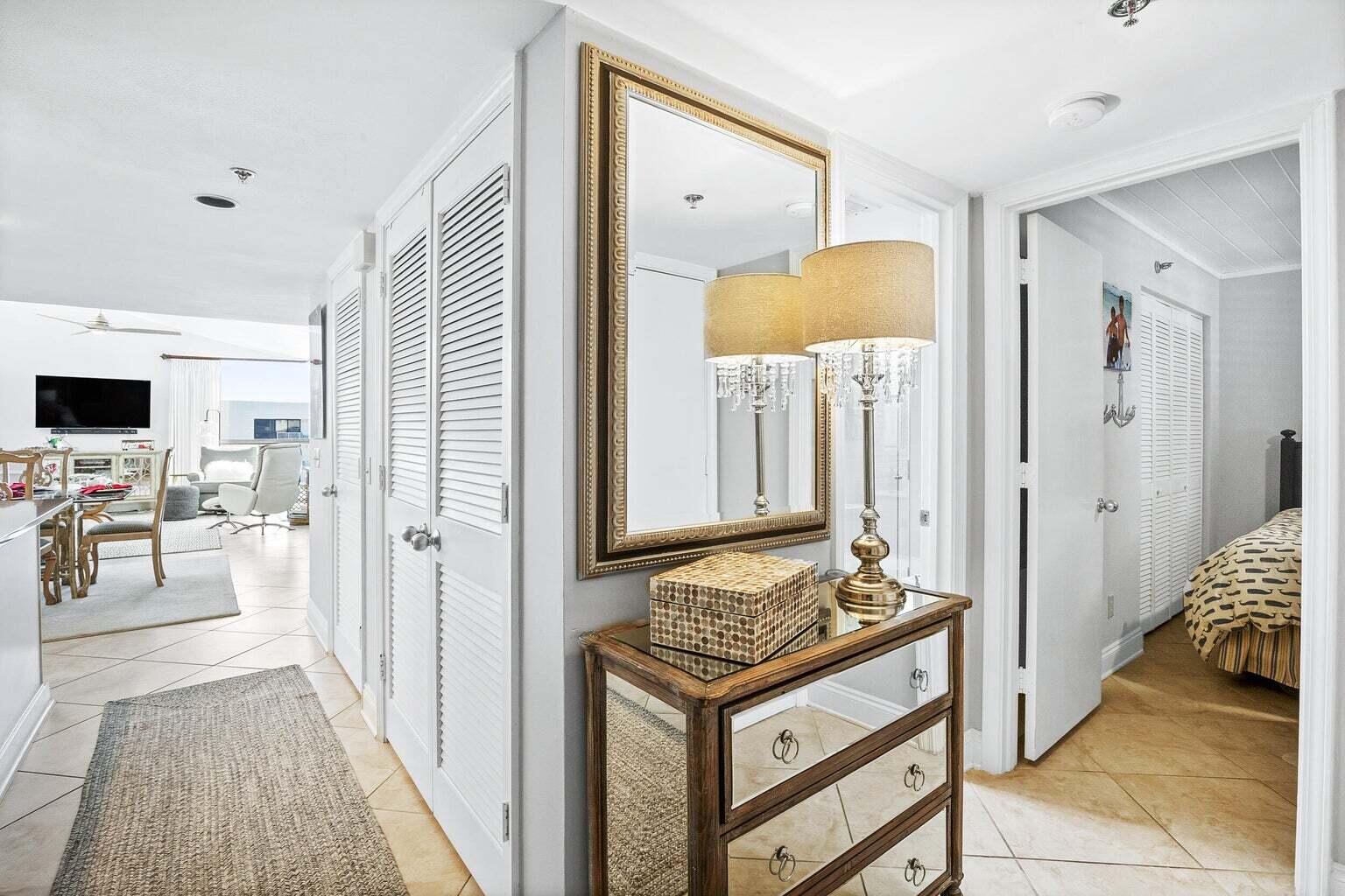 MAINSAIL CONDO PH 5 - Residential