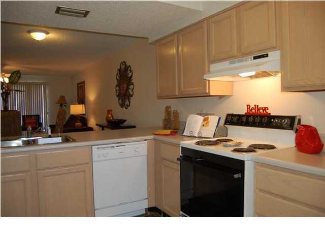 ISLANDWOOD CONDO - Residential Lease
