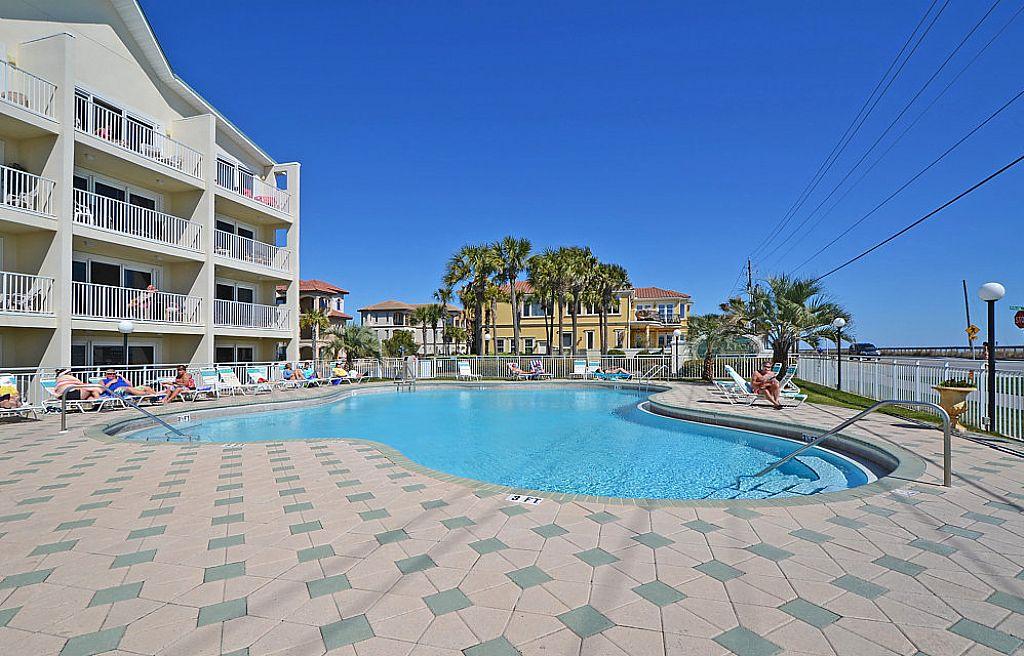 MARAVILLA III CONDO - Residential