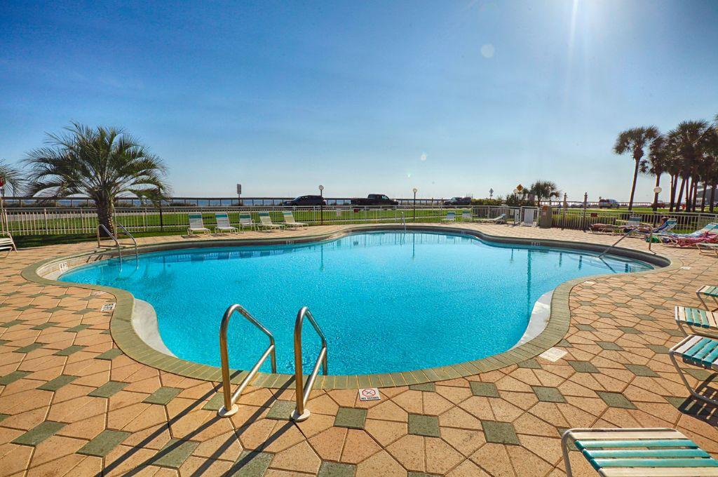 MARAVILLA III CONDO - Residential