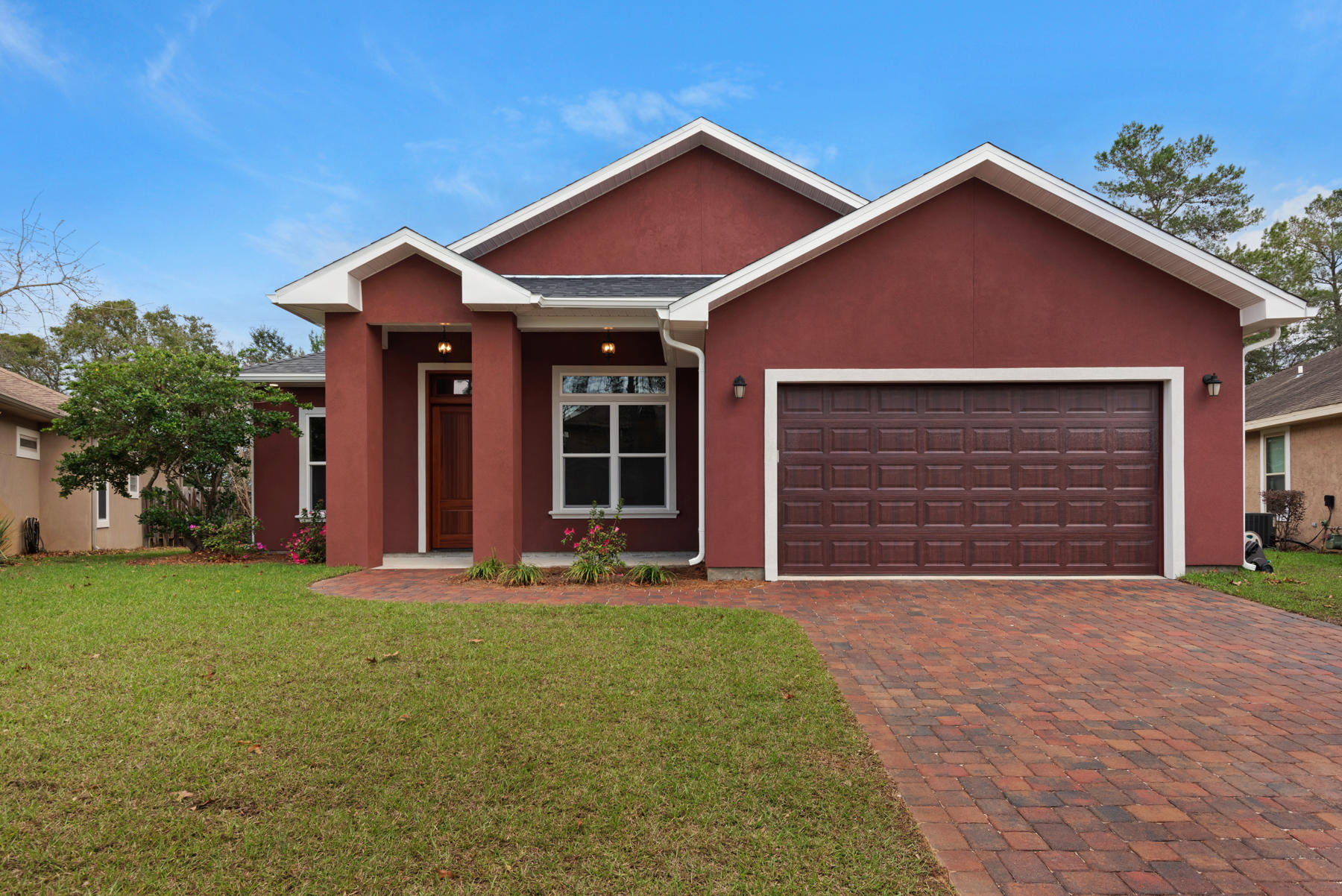 CHARDONNAY ESTATES - Residential