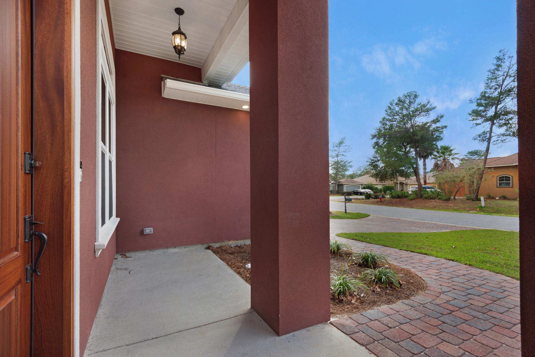 CHARDONNAY ESTATES - Residential