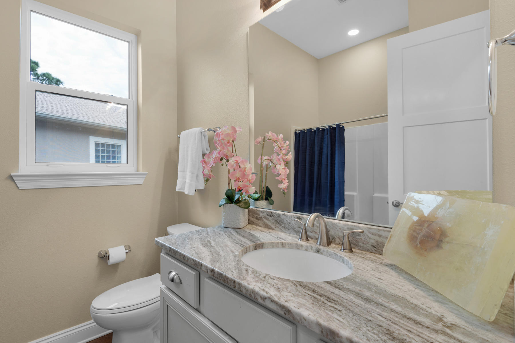 CHARDONNAY ESTATES - Residential