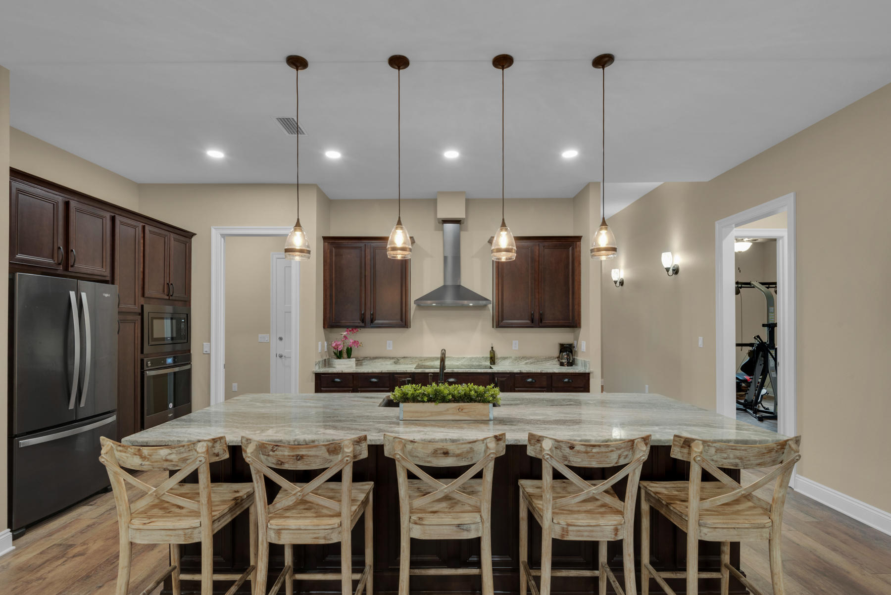 CHARDONNAY ESTATES - Residential