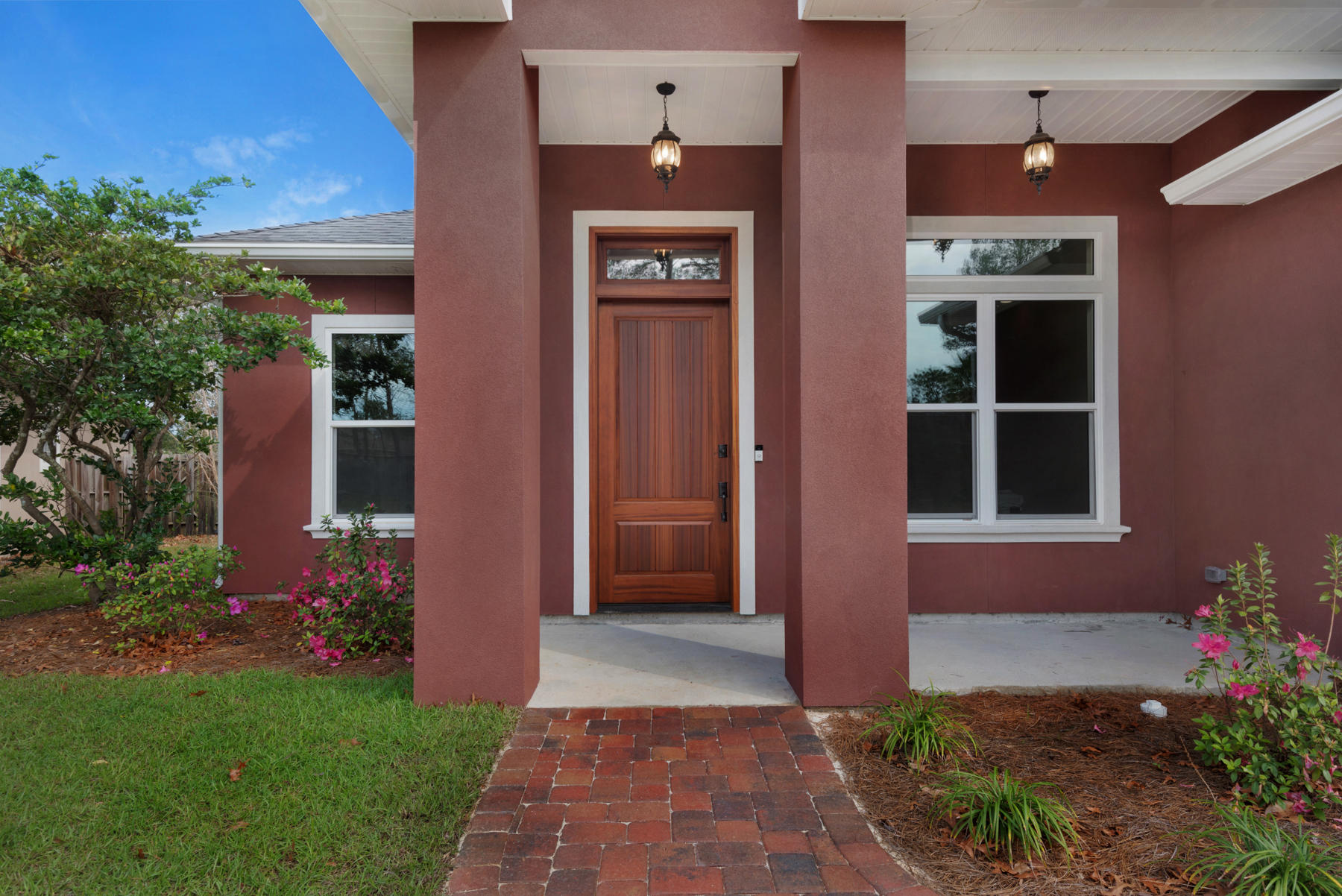 CHARDONNAY ESTATES - Residential