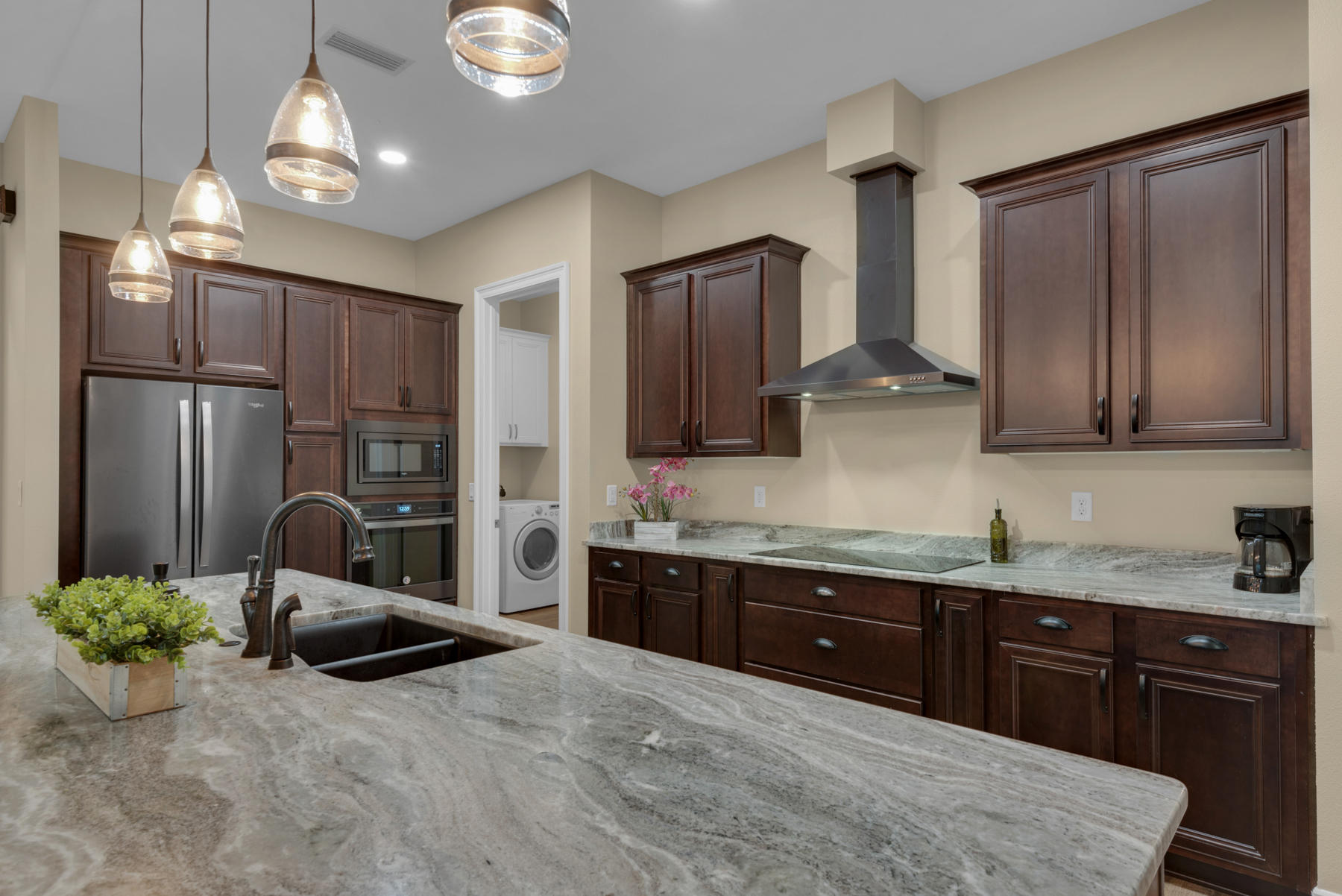 CHARDONNAY ESTATES - Residential