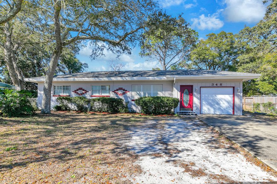 Motivated Seller!!! Lovely single-story, 3-bedroom home located in the highly desirable Elliot Point neighborhood! Just three streets away from Ferry Park, this property is situated on a spacious lot and features a fenced yard for added privacy. With recent updates including a new roof and HVAC in 2023, this home is move-in ready and offers both comfort and convenience.
