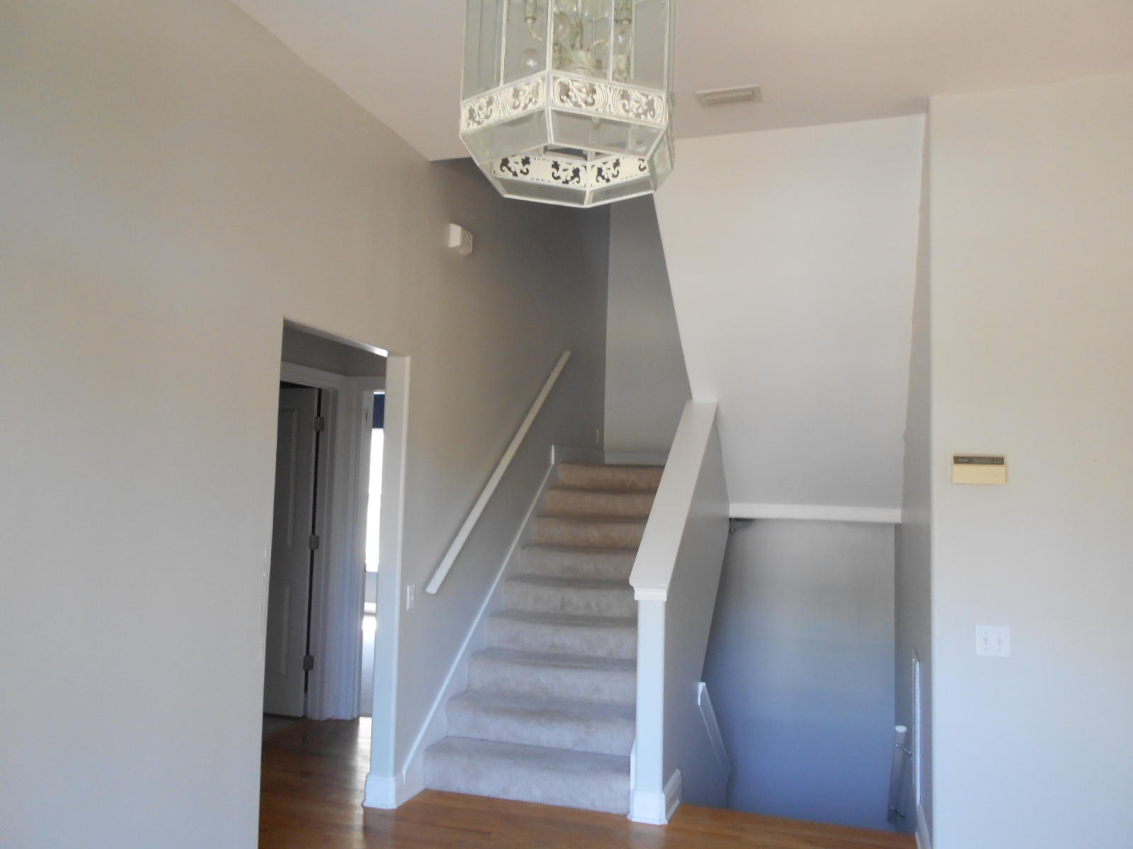 LAKEWOOD POINTE ESTATES - Residential