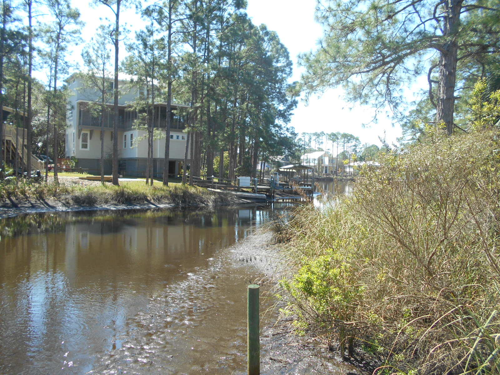 LAKEWOOD POINTE ESTATES - Residential