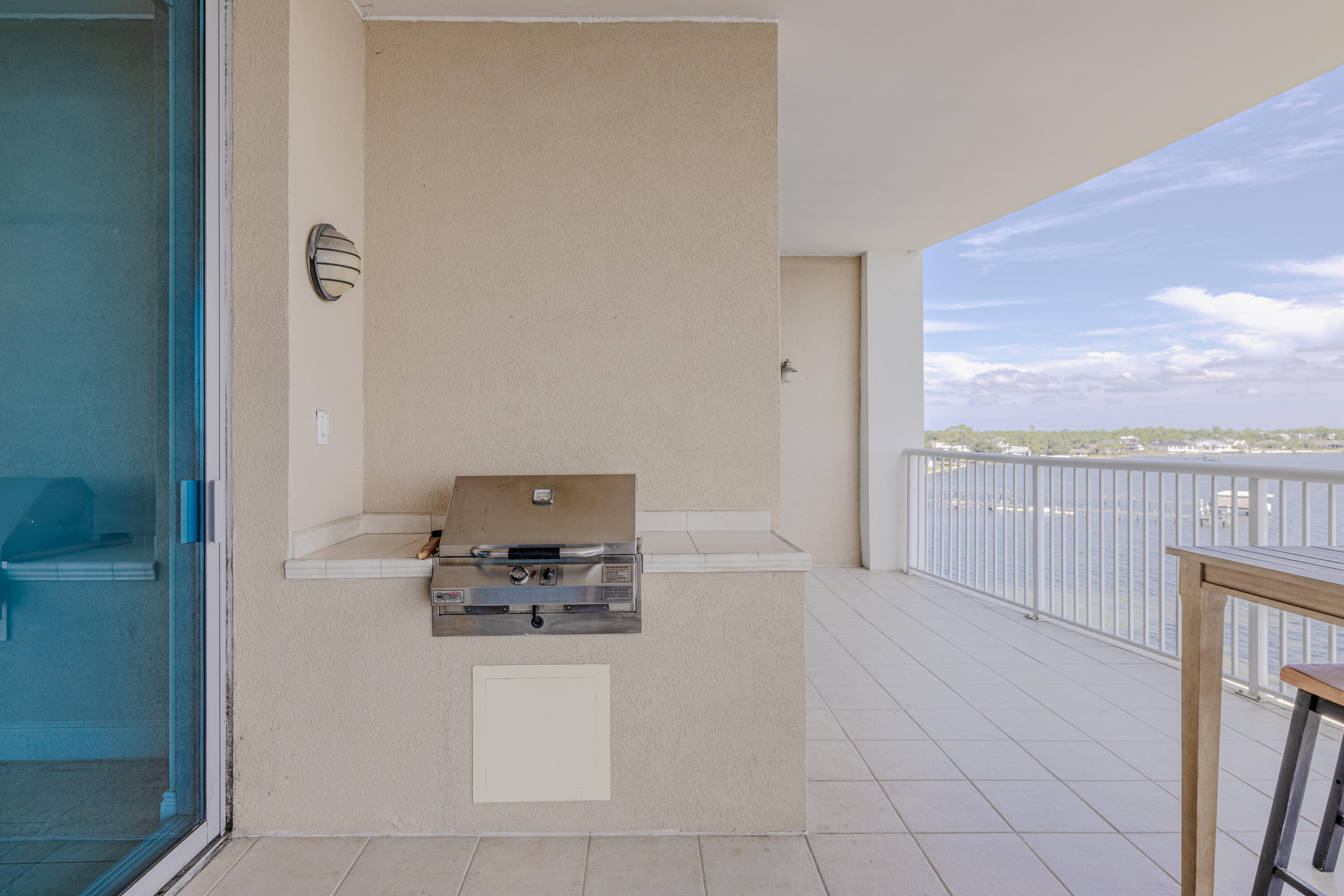 MARINA LANDING - Residential