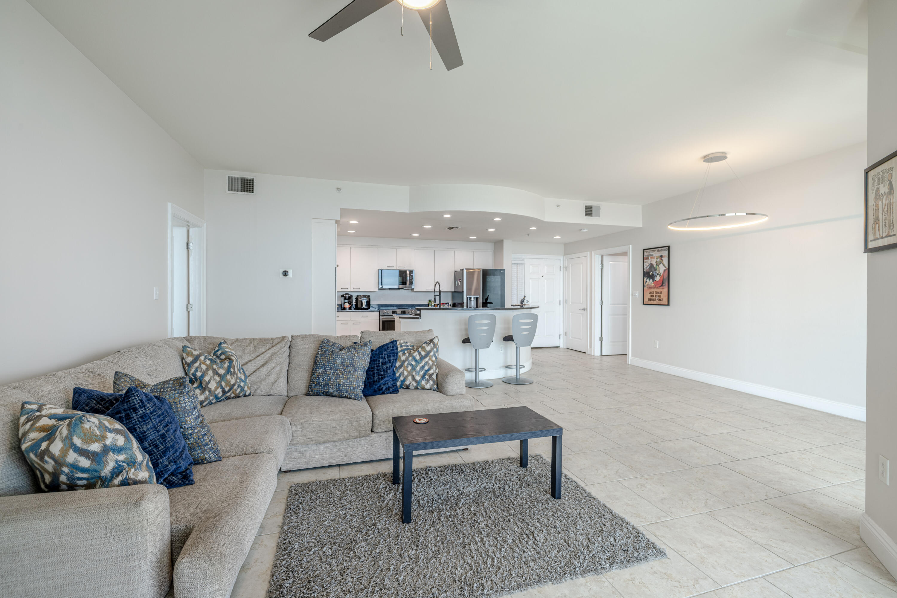 MARINA LANDING - Residential