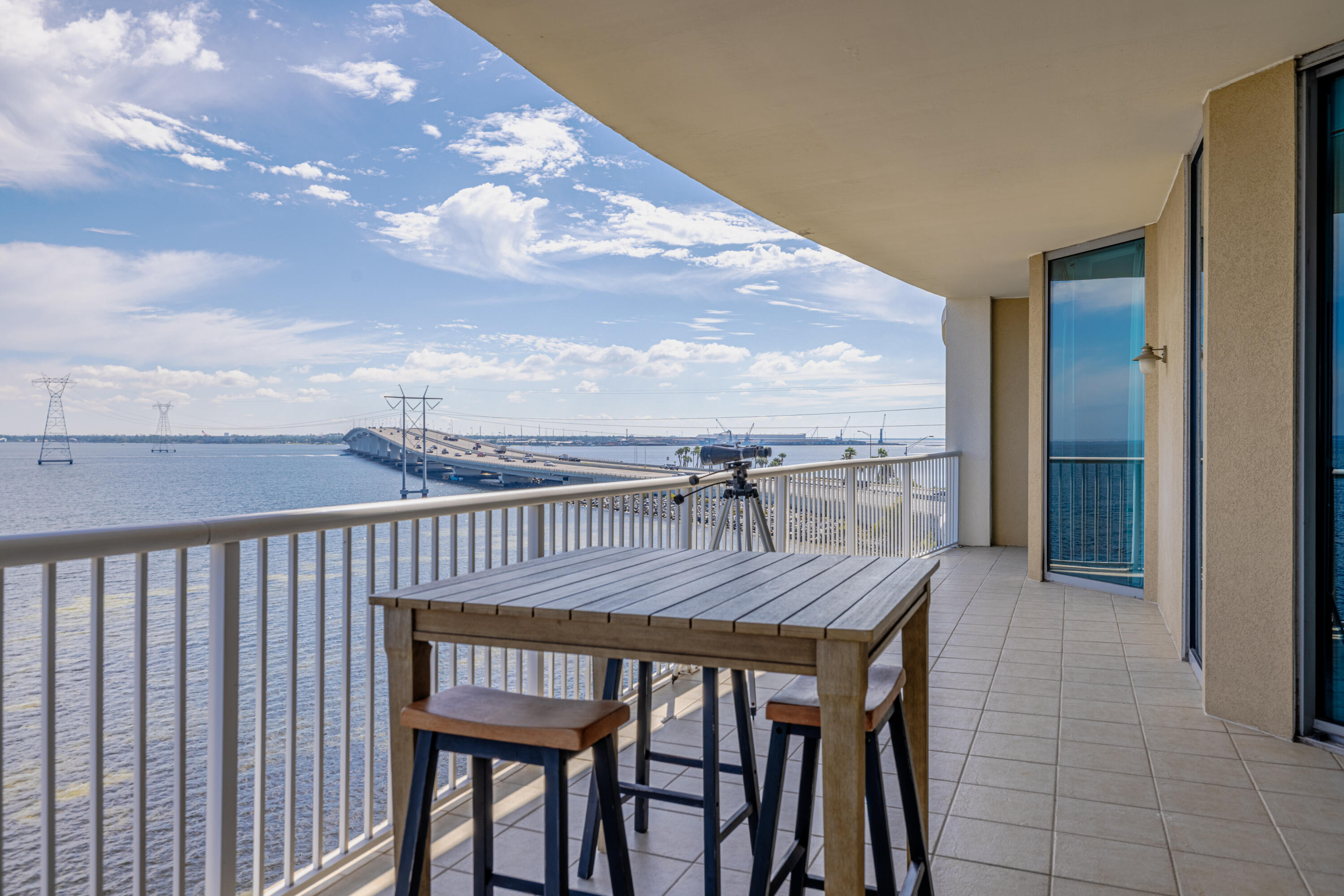 MARINA LANDING - Residential
