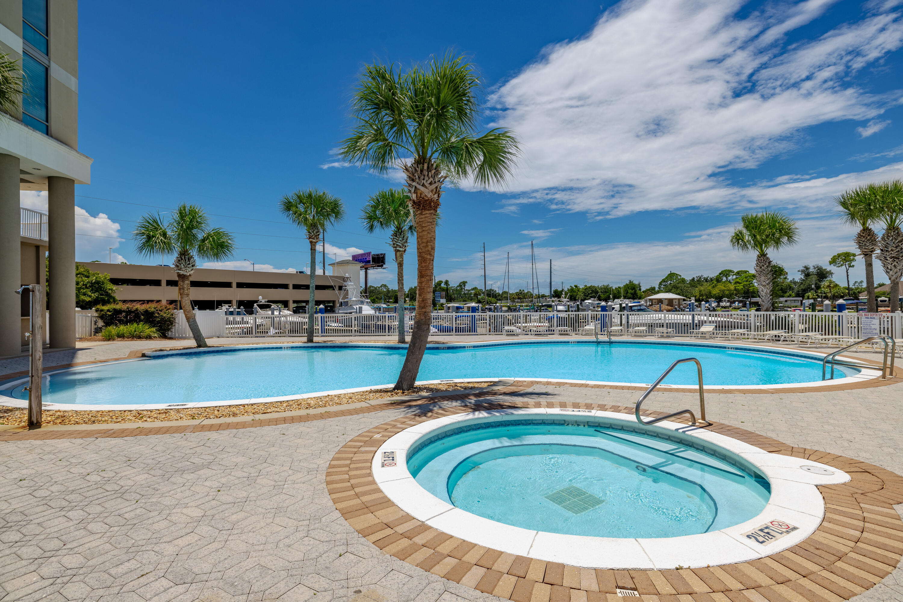 MARINA LANDING - Residential