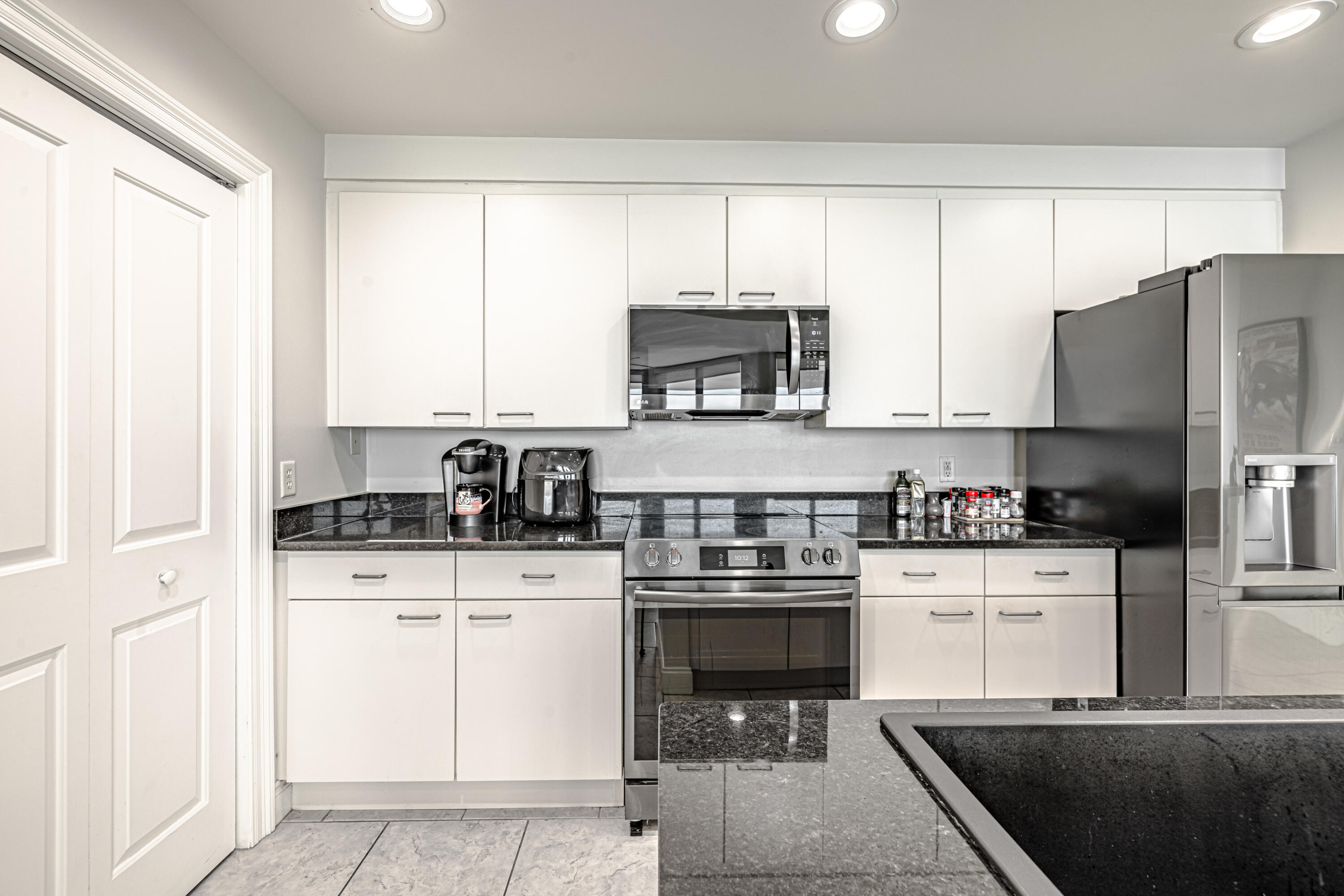 MARINA LANDING - Residential