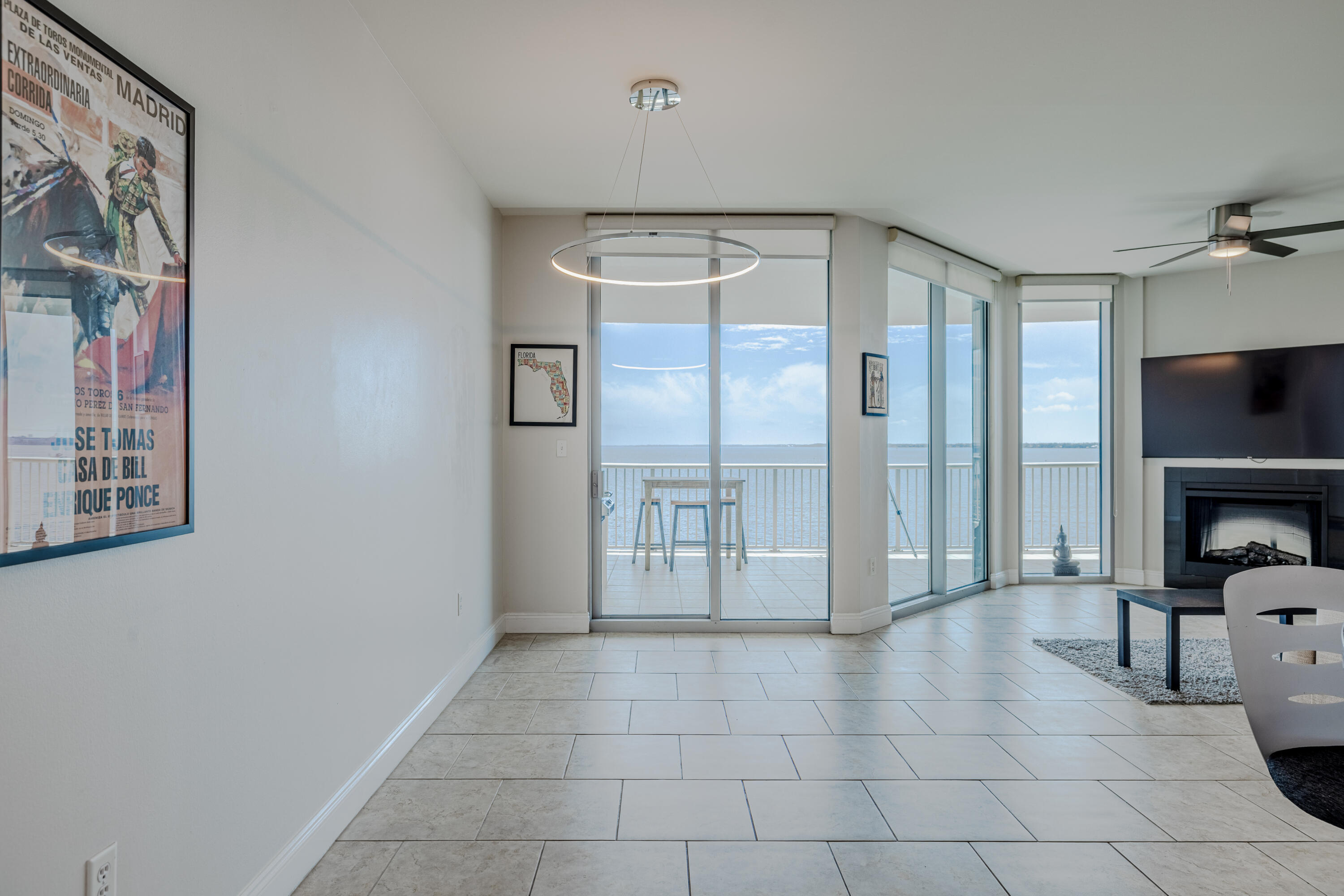 MARINA LANDING - Residential