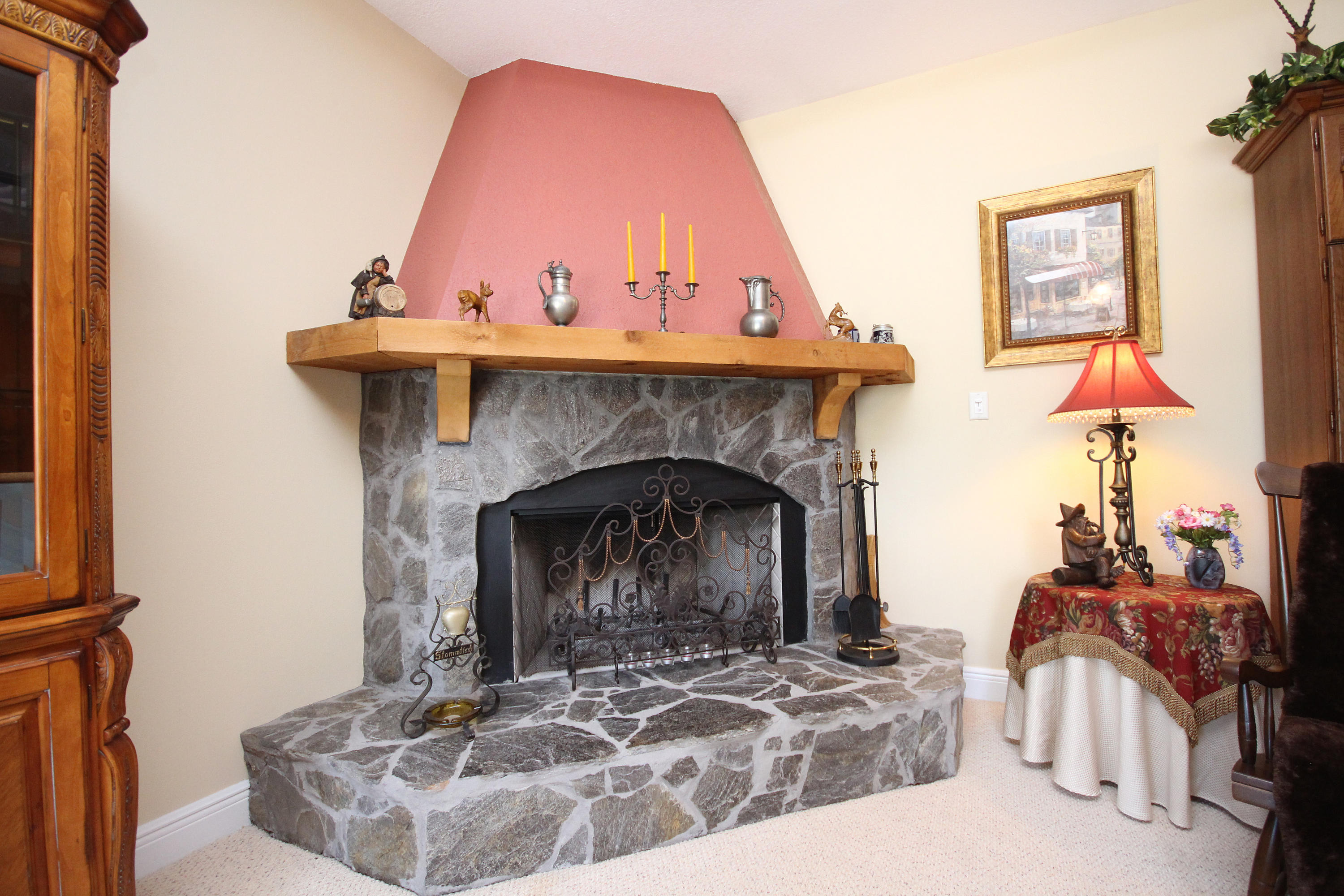 HIDDEN LAKES - Residential