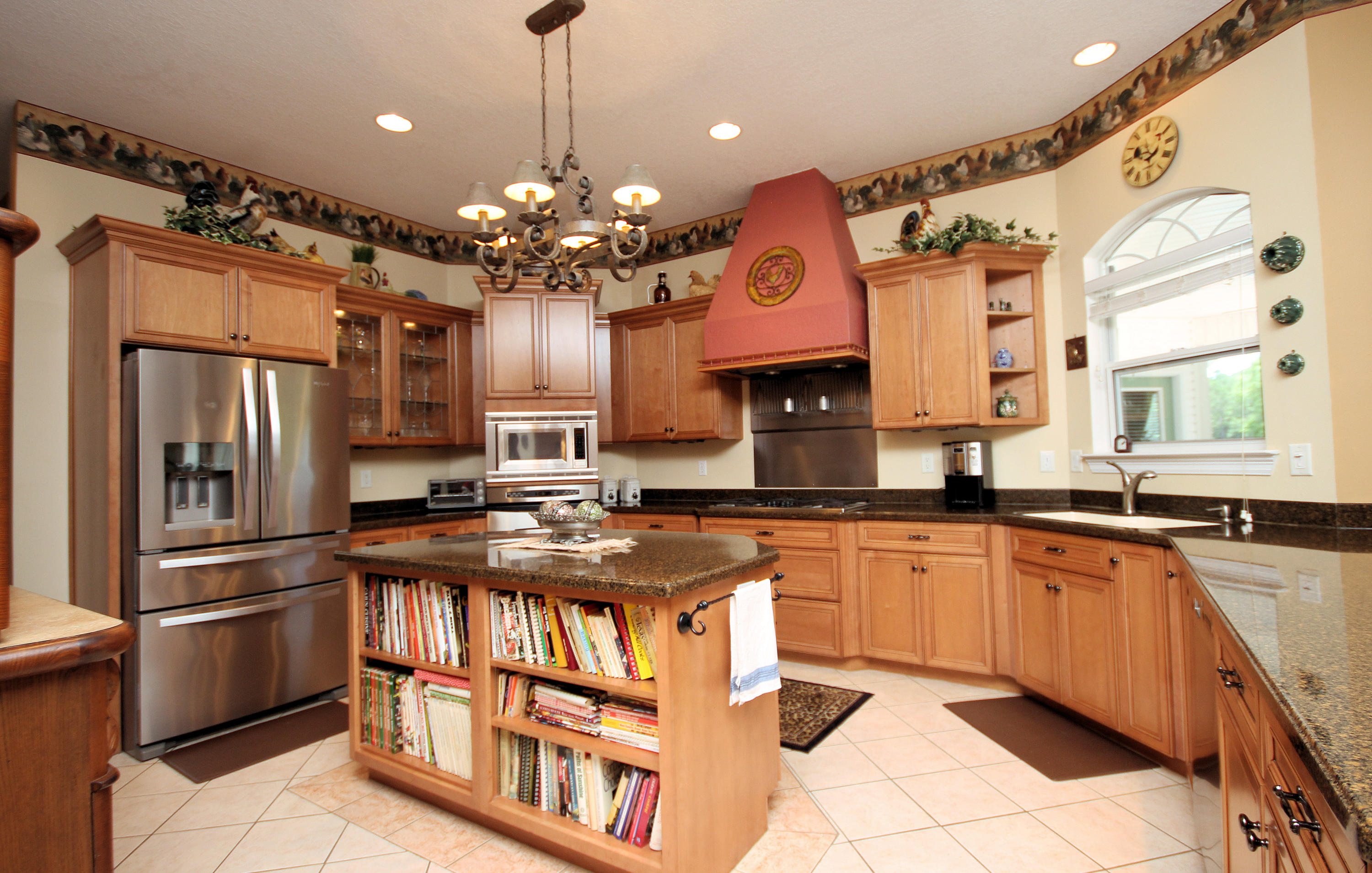 HIDDEN LAKES - Residential